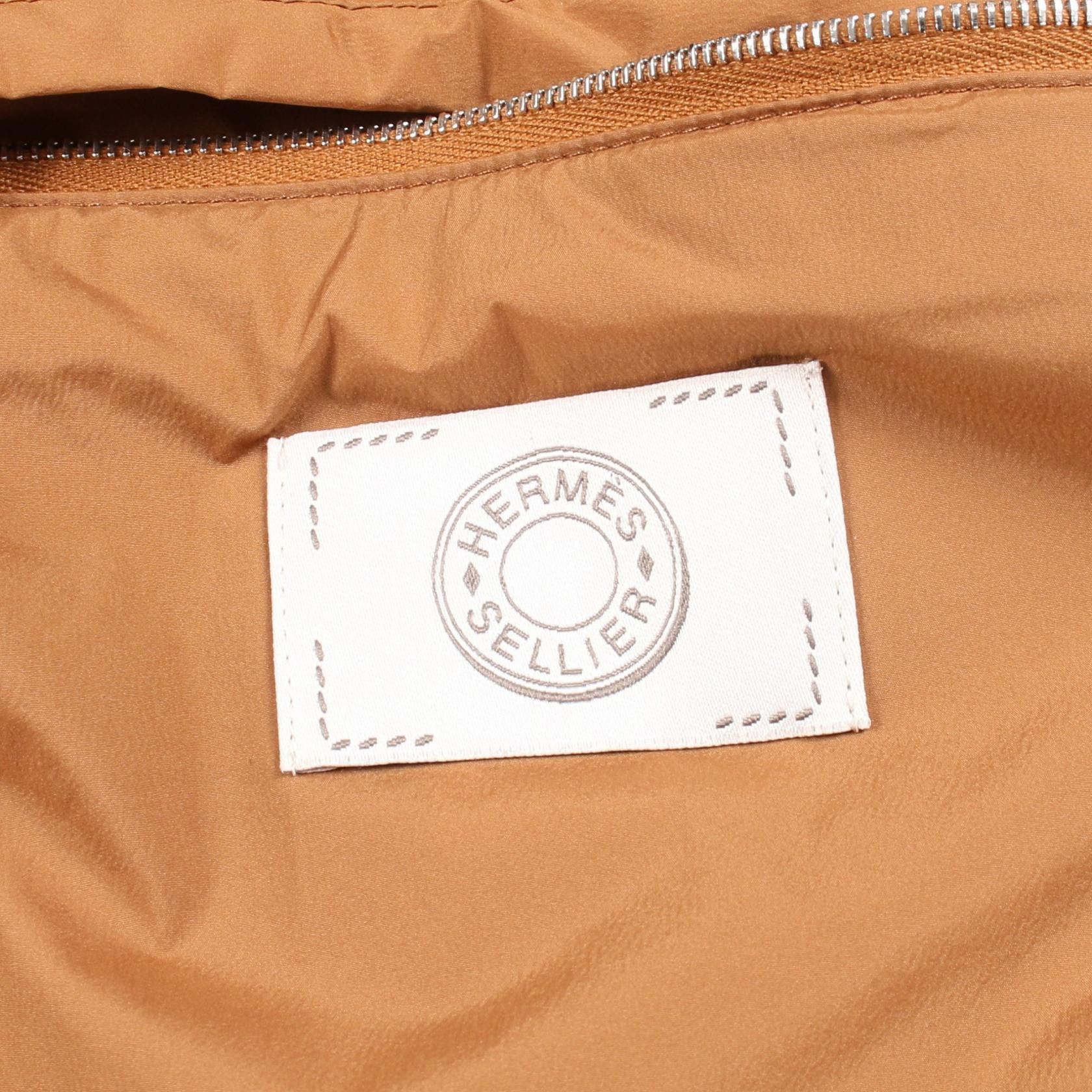 Hermes Hermes Hermes Seriel Button Nylon Down Jacket Textile Outerwear DUTY FREE for USA Size ONE SIZE - 3 Thumbnail