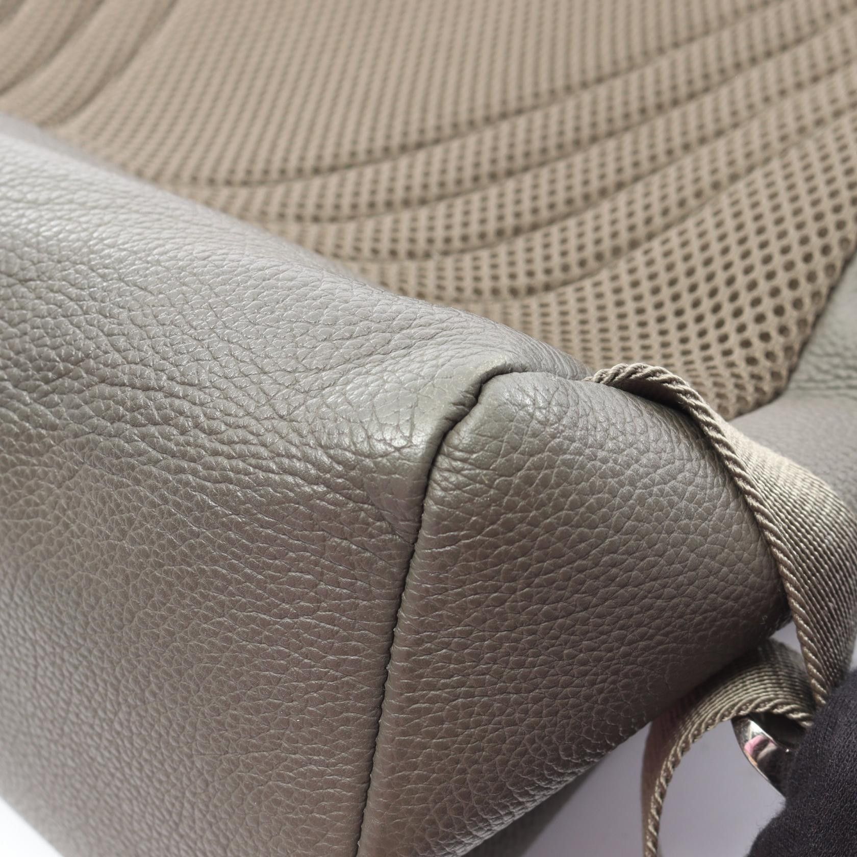 Louis Vuitton Louis Vuitton Louis Vuitton Takeoff Aerogram Leather Backpack Leather Backpack M21362 DUTY FREE for USA Size ONE SIZE - 9 Thumbnail