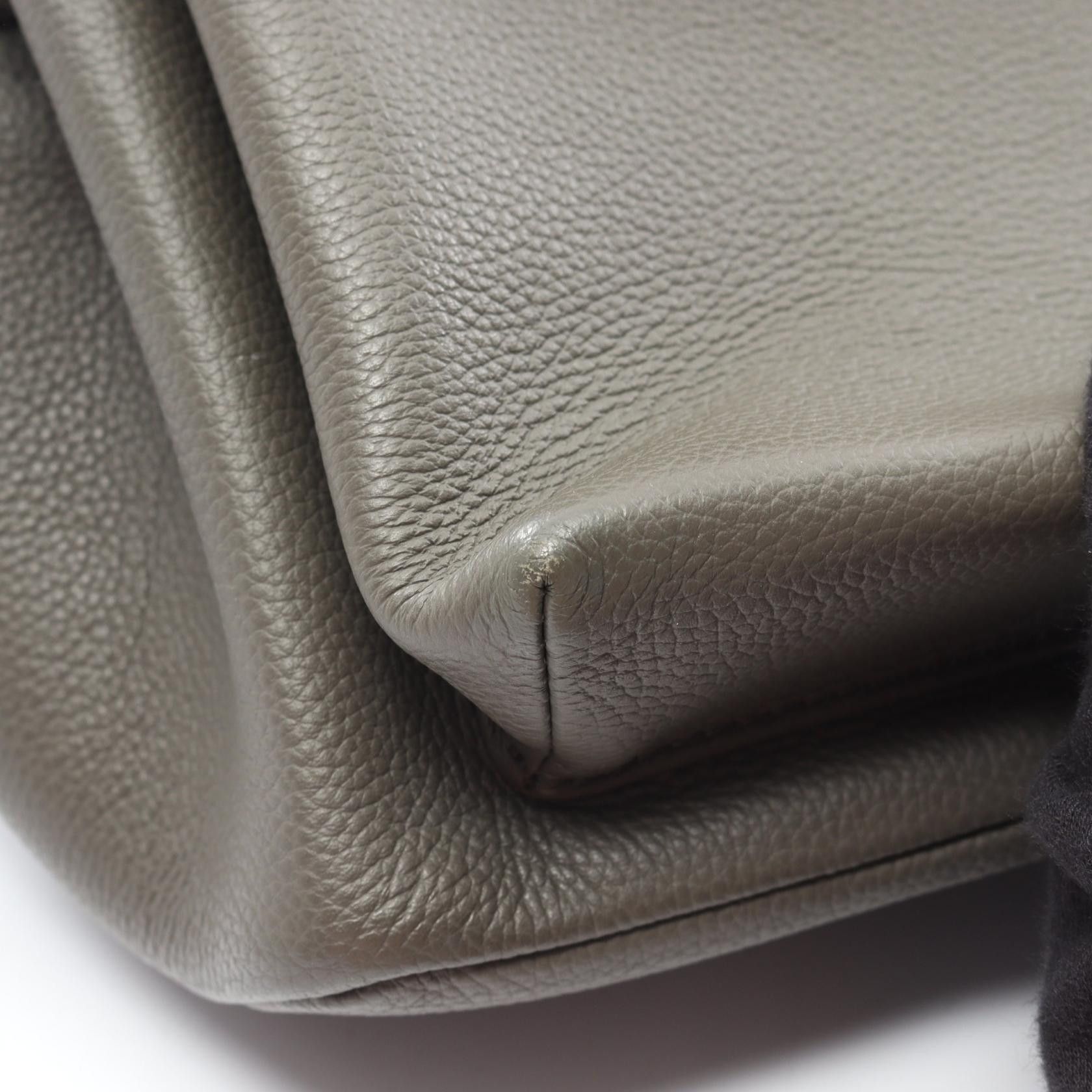 Louis Vuitton Louis Vuitton Louis Vuitton Takeoff Aerogram Leather Backpack Leather Backpack M21362 DUTY FREE for USA Size ONE SIZE - 6 Thumbnail