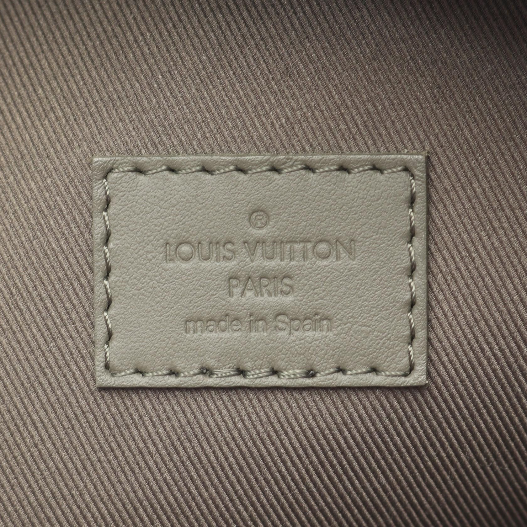 Louis Vuitton Louis Vuitton Louis Vuitton Takeoff Aerogram Leather Backpack Leather Backpack M21362 DUTY FREE for USA Size ONE SIZE - 4 Thumbnail
