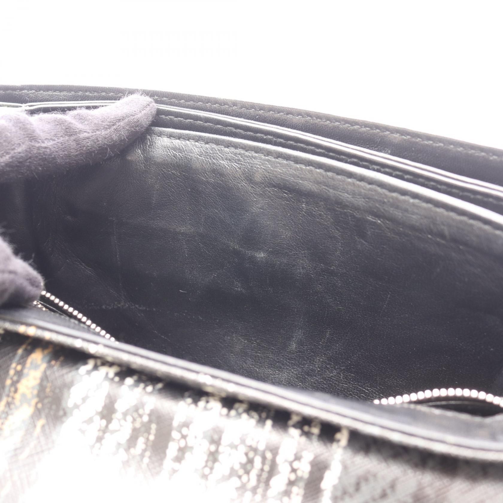 Prada Prada Prada Leather Shoulder Bag Leather Shoulder Bag DUTY FREE for USA Size ONE SIZE - 7 Thumbnail