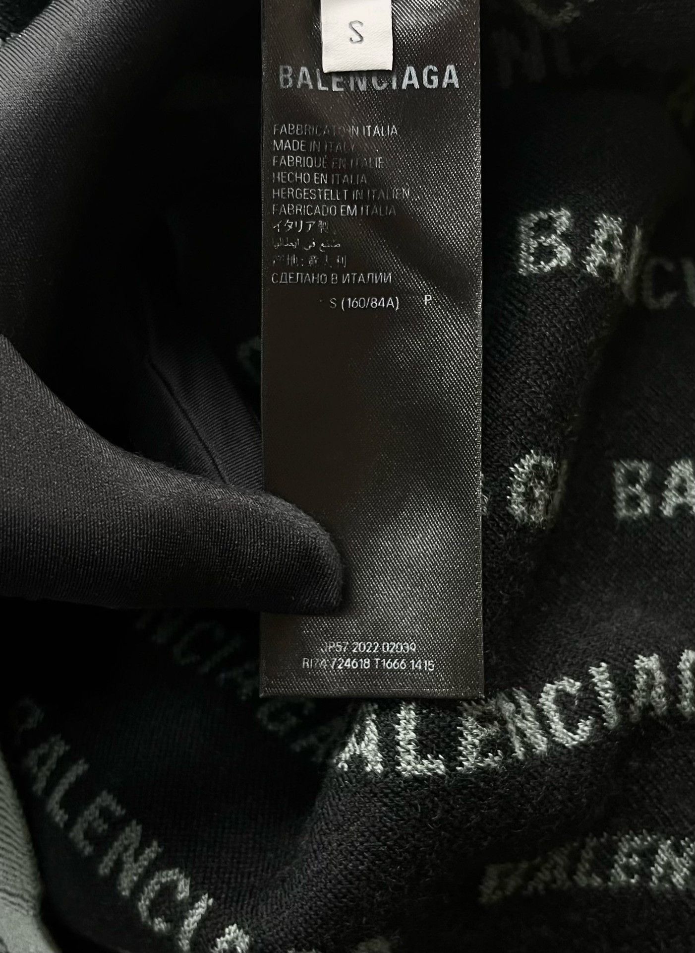 Balenciaga Balenciaga Gray Text Print Knit Sweater Size US M / EU 48-50 / 2 - 4 Thumbnail