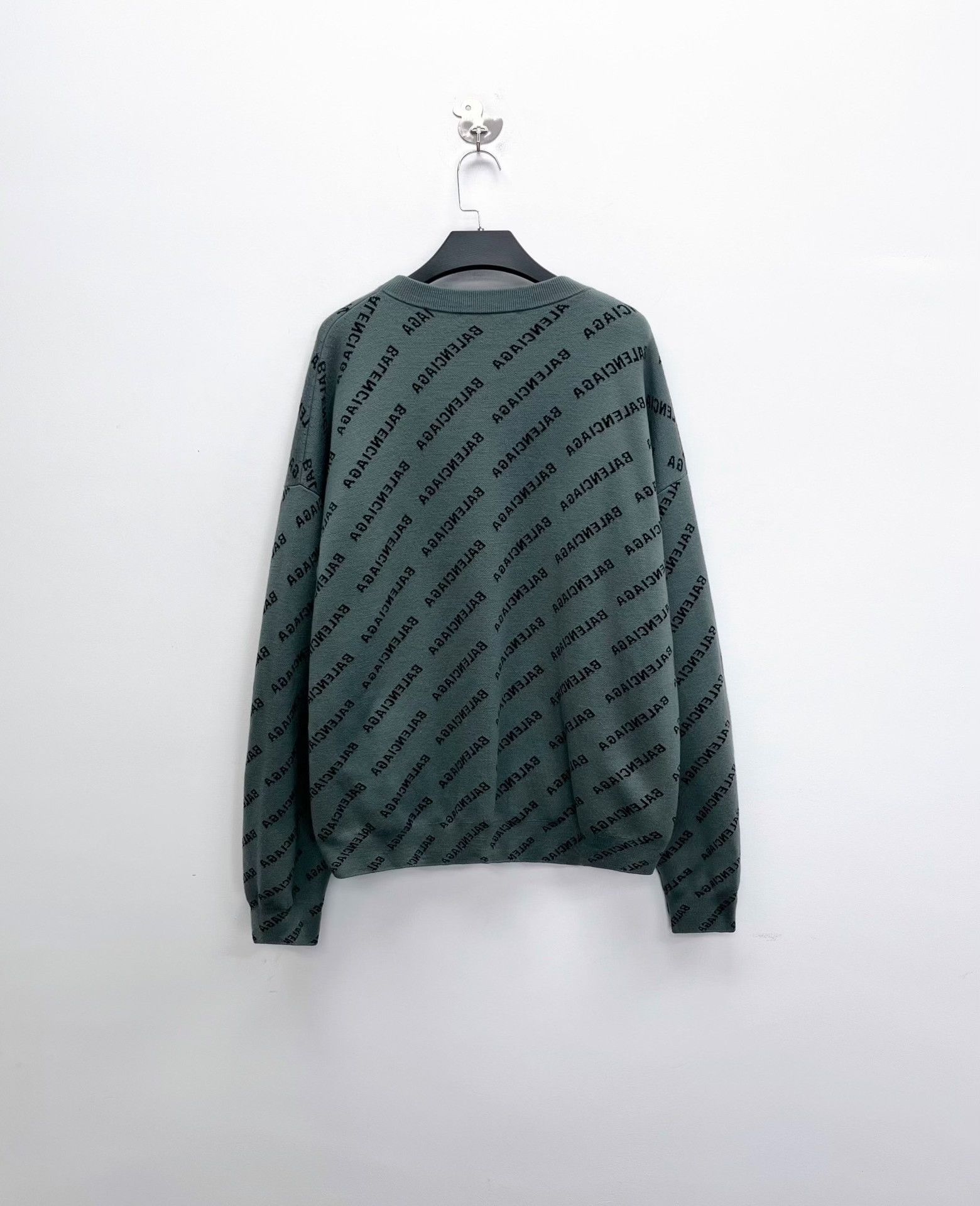 Balenciaga Balenciaga Gray Text Print Knit Sweater Size US M / EU 48-50 / 2 - 2 Thumbnail