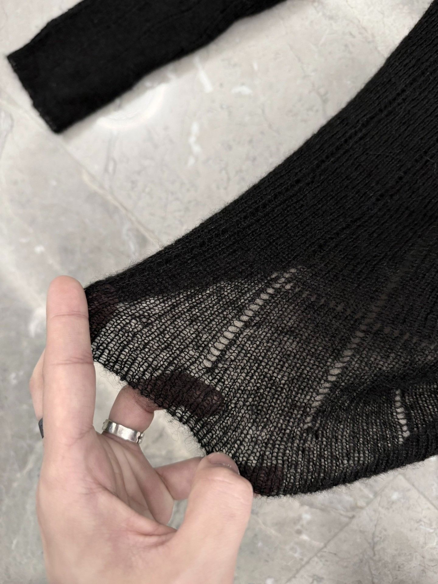 Saint Laurent Paris Saint Laurent Textured Cashmere Sweater Size US S / EU 44-46 / 1 - 3 Thumbnail