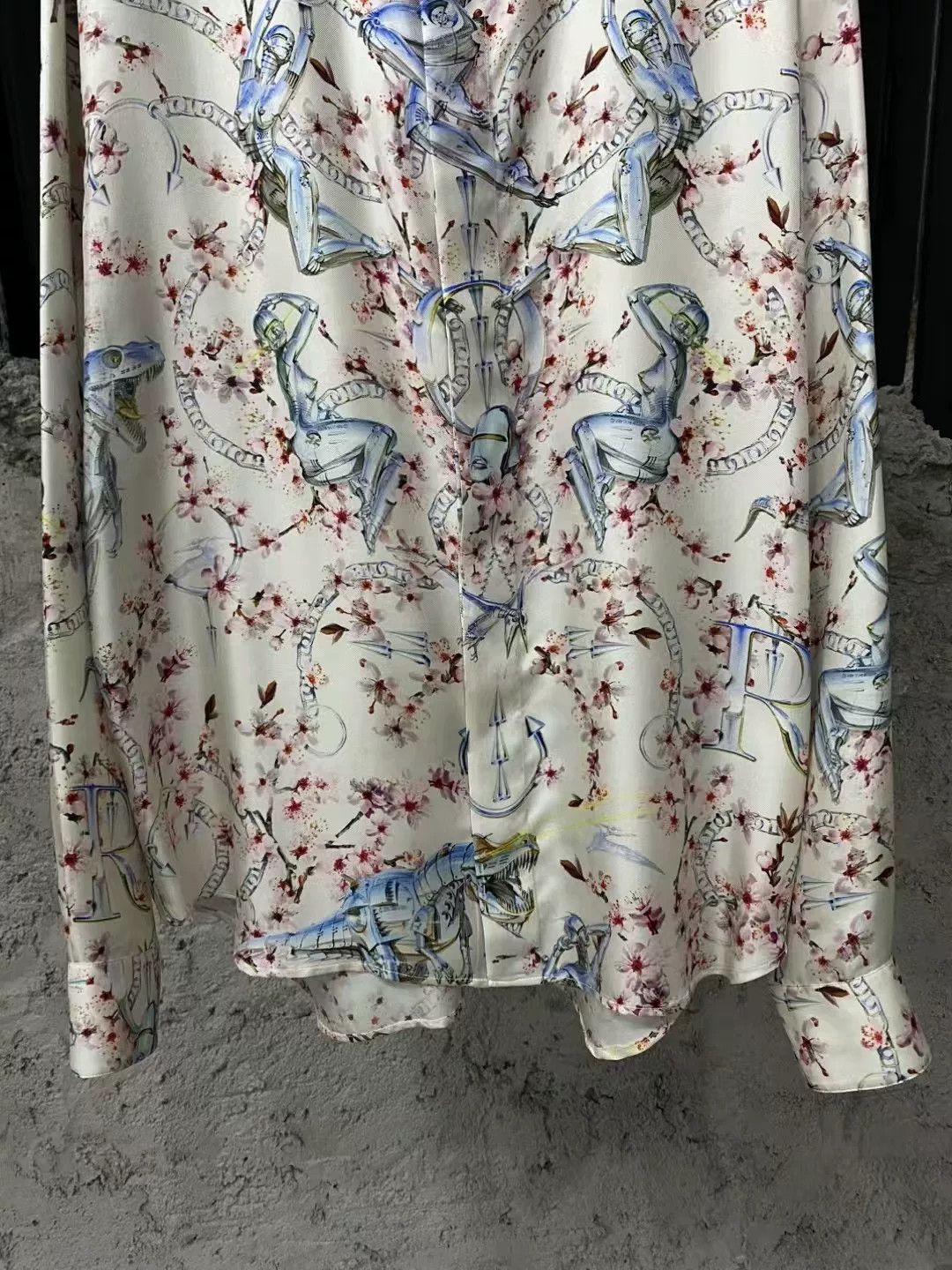 Dior Dior Hajime Sorayama Cream Shirt Size S / US 4 / IT 40 - 4 Thumbnail