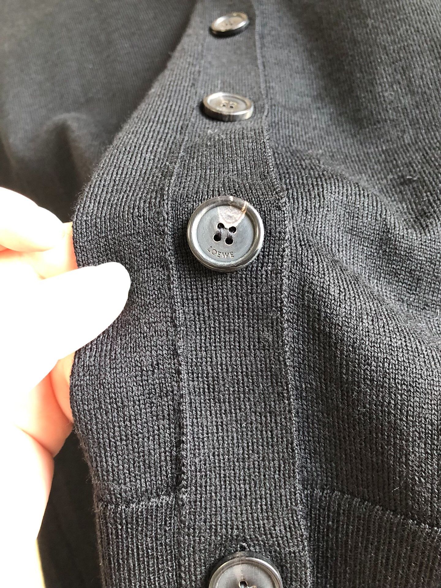 Loewe LOEWE V-Neck Buttoned Wool Cardigan Size US XS / EU 42 / 0 - 5 Thumbnail
