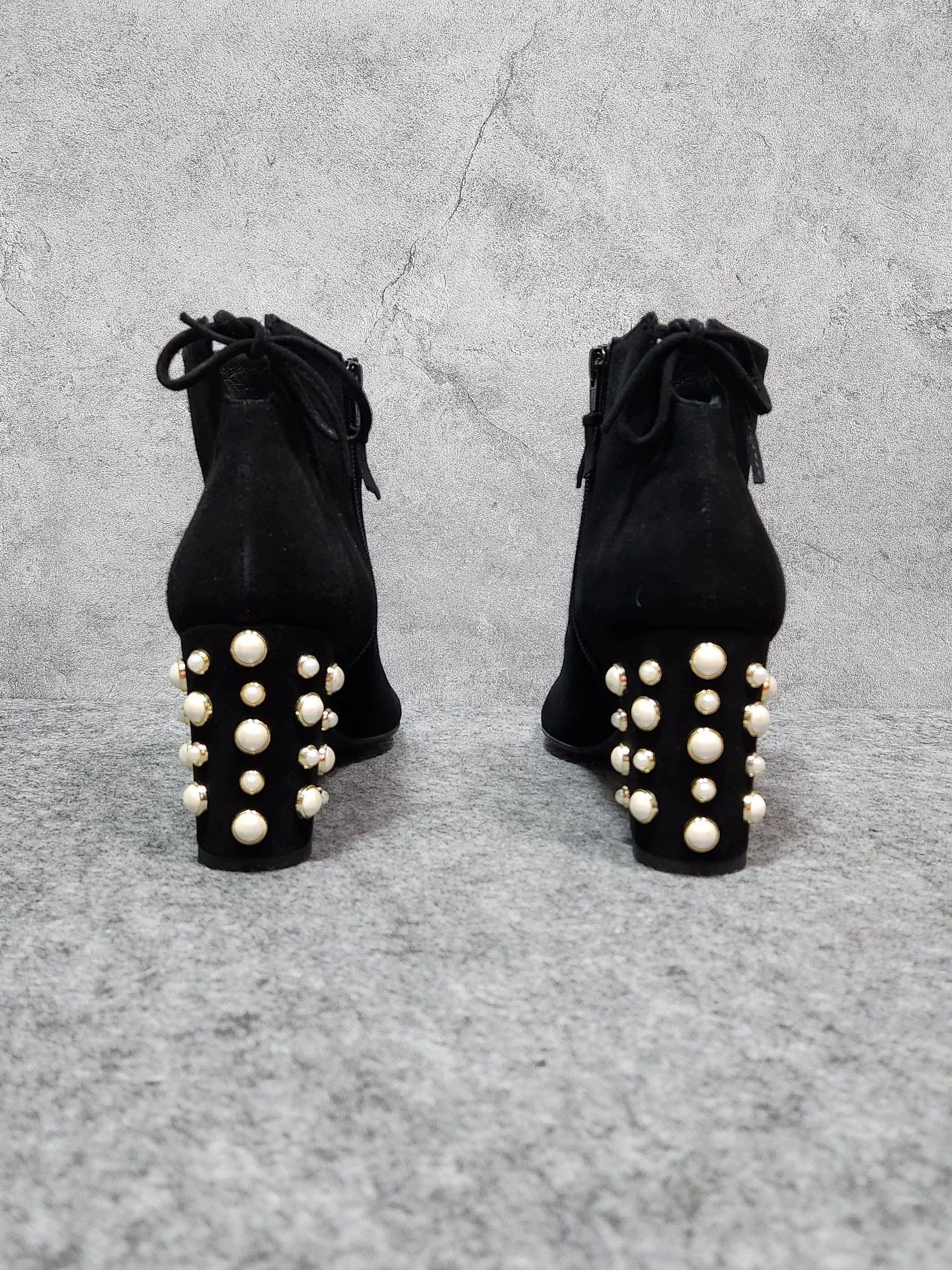 Stuart Weitzman Stuart Weitzman Black Suede Short Boots Size US 9 / IT 39 - 7 Thumbnail