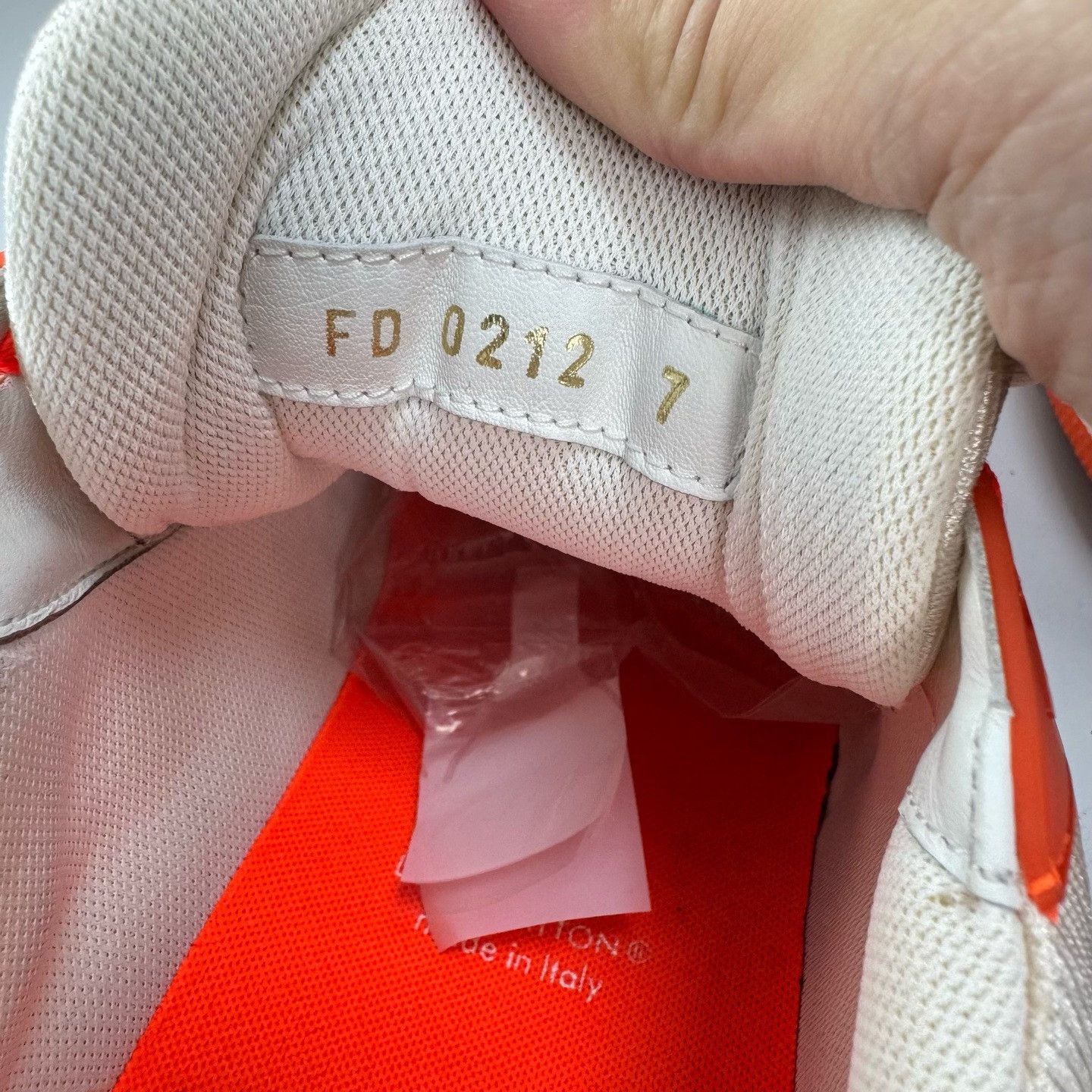 Louis Vuitton Louis Vuitton White Orange Trainer Sneakers Size US 8 / EU 41 - 6 Thumbnail