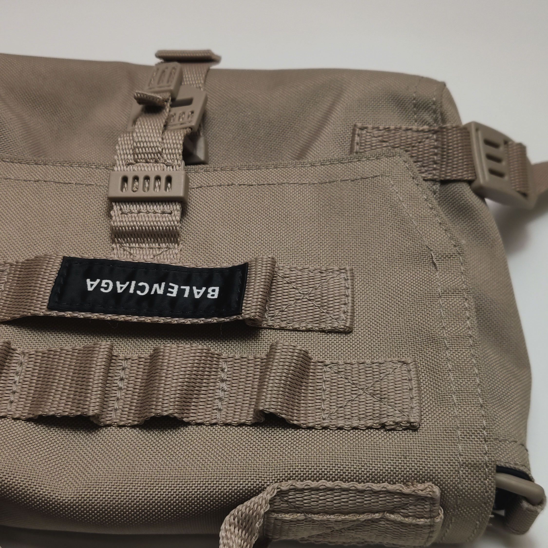 Balenciaga Balenciaga Women os Shoulder Bags Size ONE SIZE - 22 Thumbnail