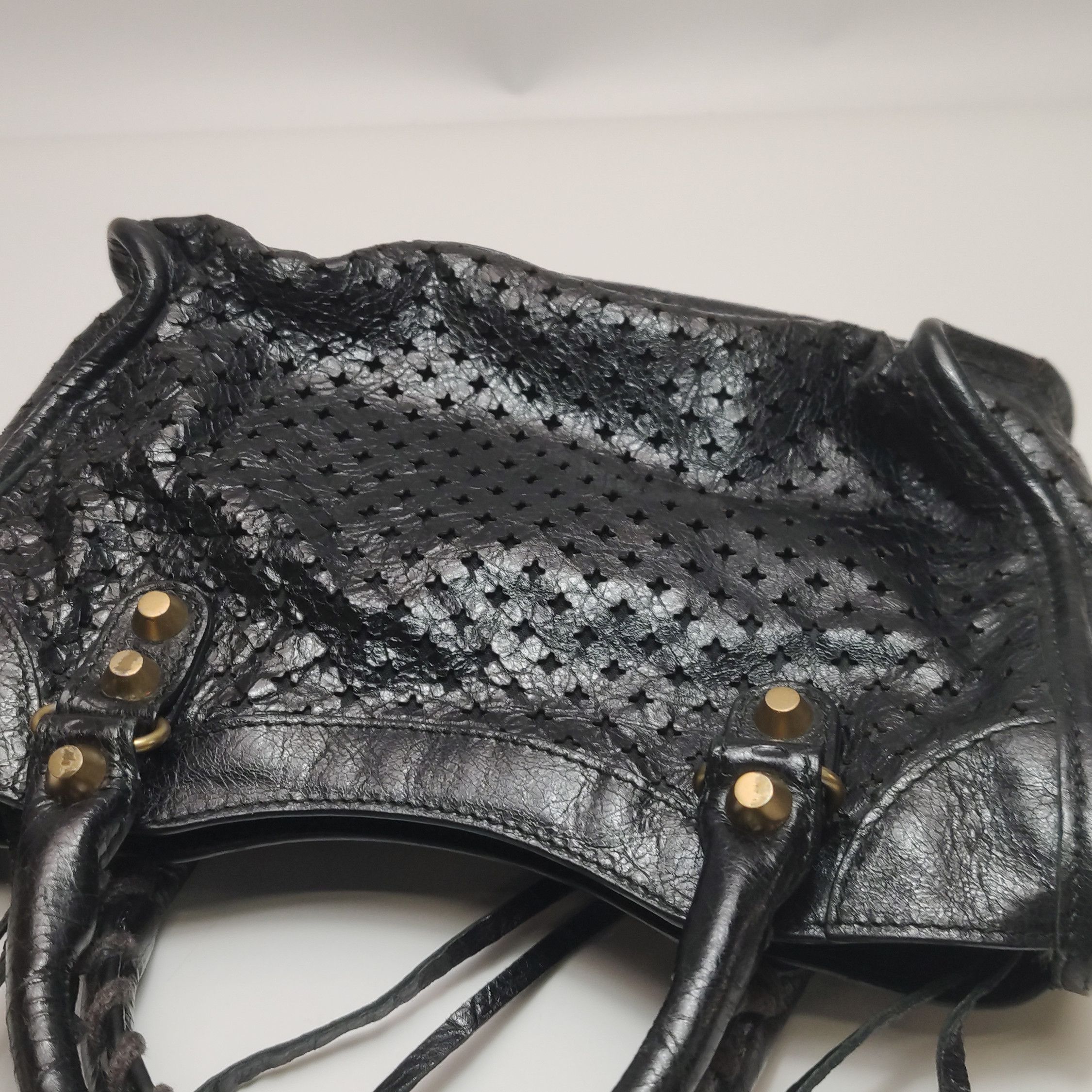 Balenciaga Balenciaga Women os Shoulder Bags Size ONE SIZE - 21 Thumbnail