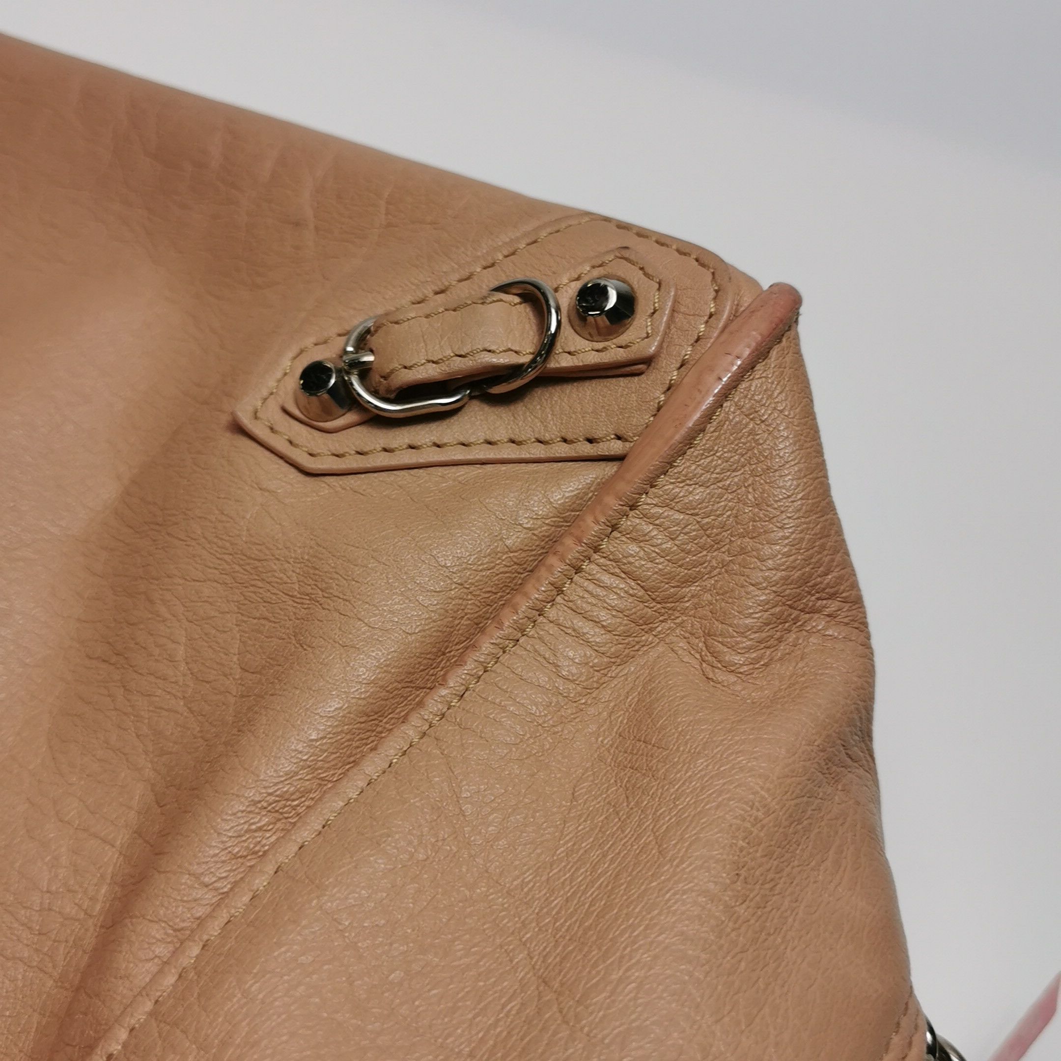 Balenciaga Balenciaga Women os Shoulder Bags Size ONE SIZE - 21 Thumbnail