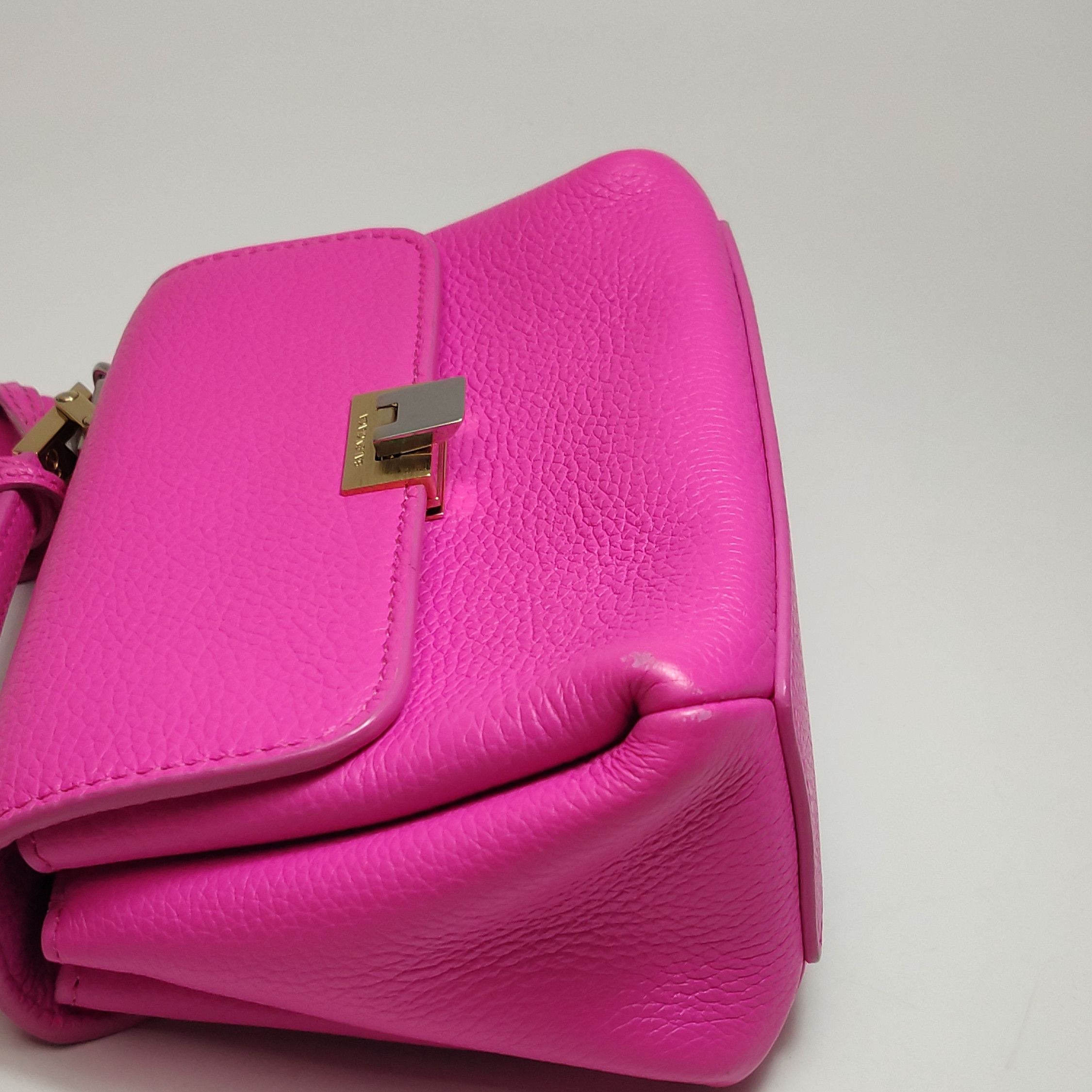 Balenciaga Balenciaga Women os Shoulder Bags Size ONE SIZE - 21 Thumbnail