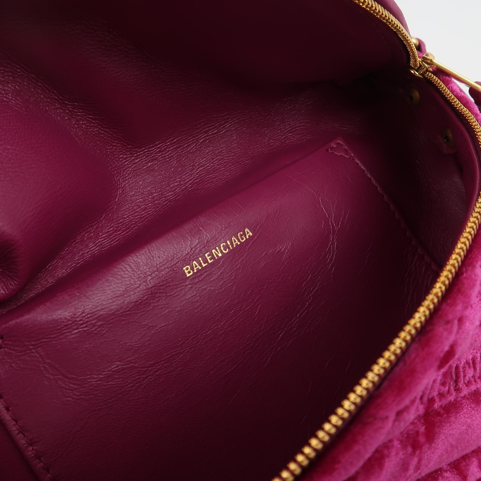 Balenciaga Balenciaga Women os Shoulder Bags Size ONE SIZE - 8 Thumbnail