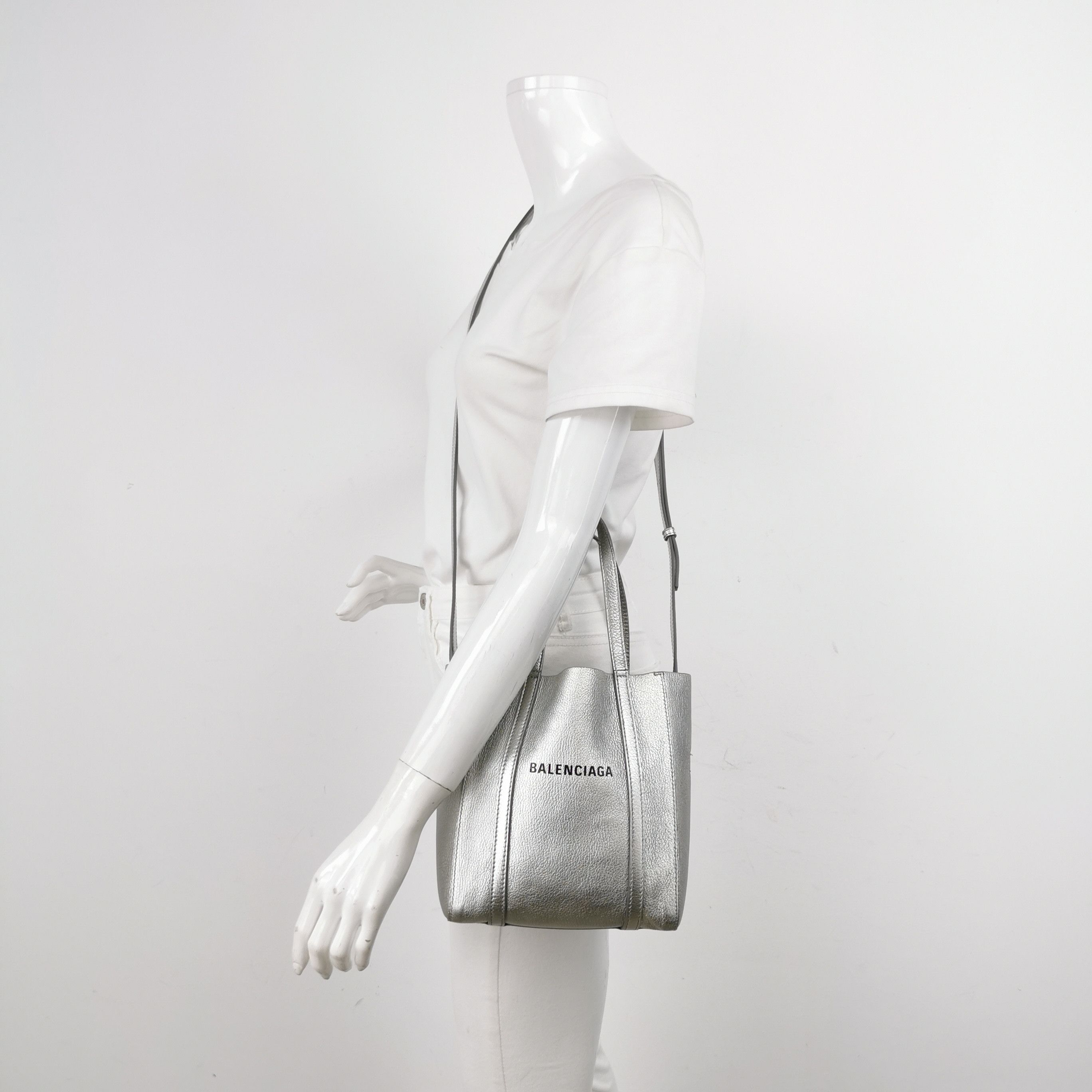Balenciaga Balenciaga Women os Shoulder Bags Size ONE SIZE - 2 Thumbnail