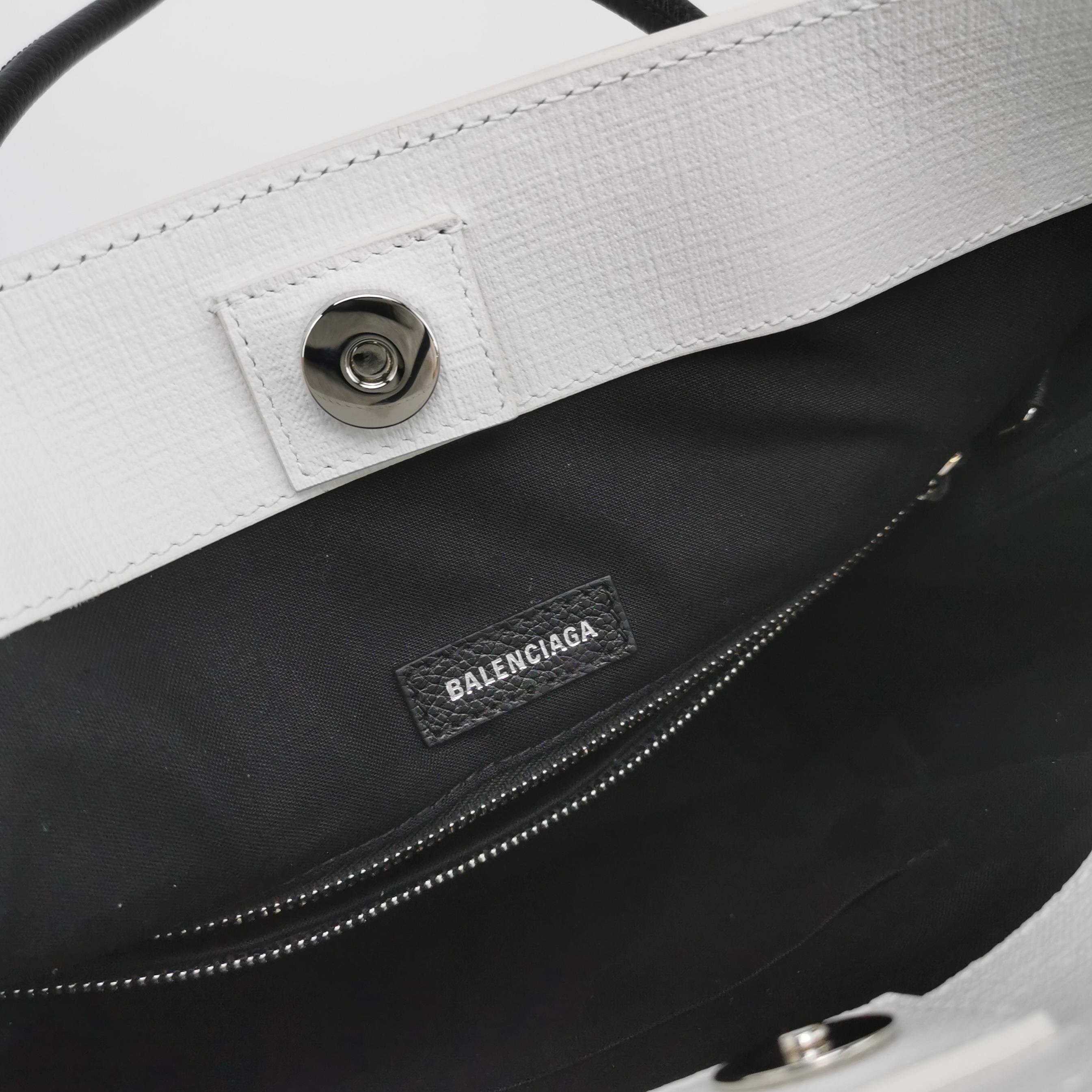 Balenciaga Balenciaga Women os Shoulder Bags Size ONE SIZE - 8 Thumbnail
