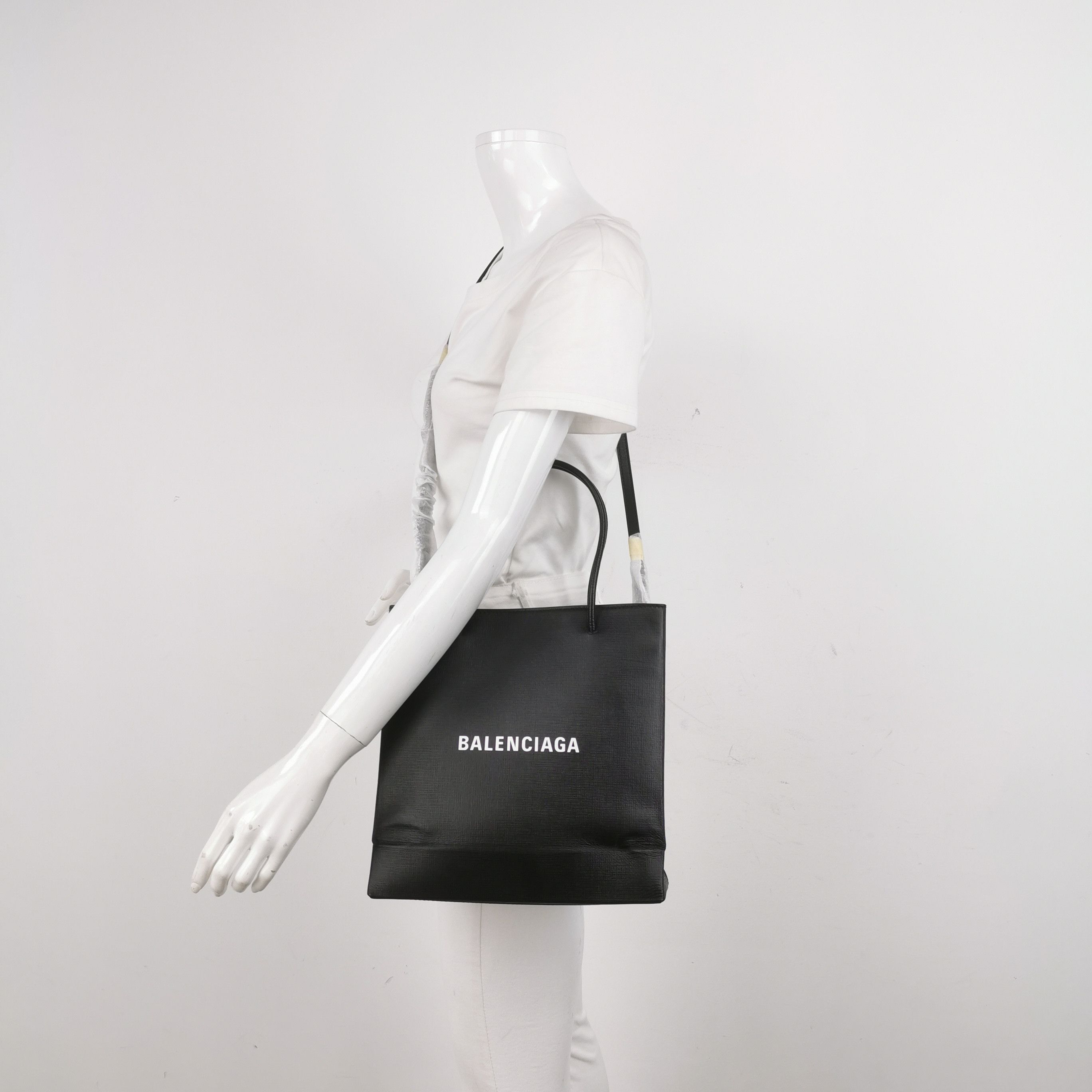 Balenciaga Balenciaga Women os Shoulder Bags Size ONE SIZE - 2 Thumbnail