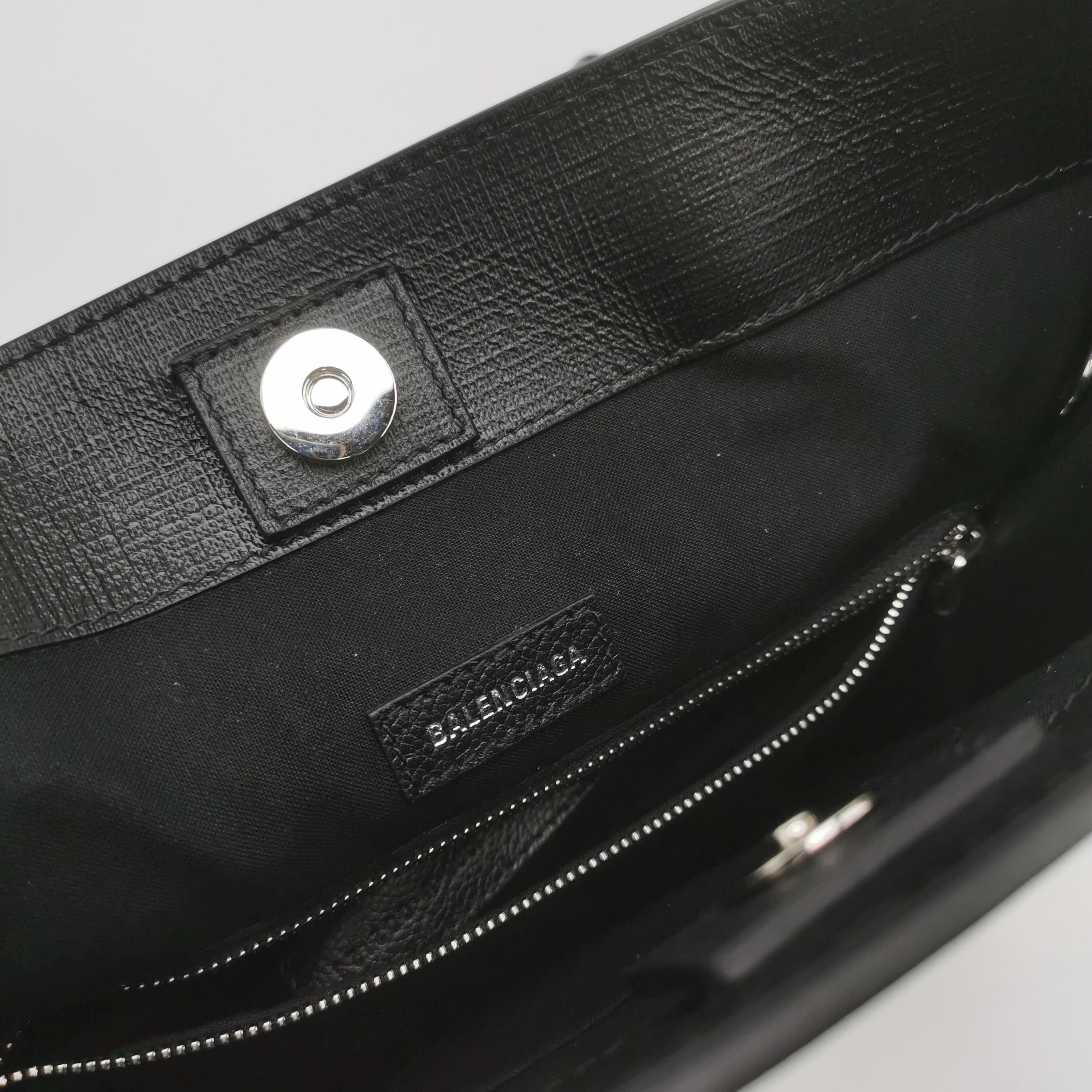 Balenciaga Balenciaga Women os Shoulder Bags Size ONE SIZE - 8 Thumbnail
