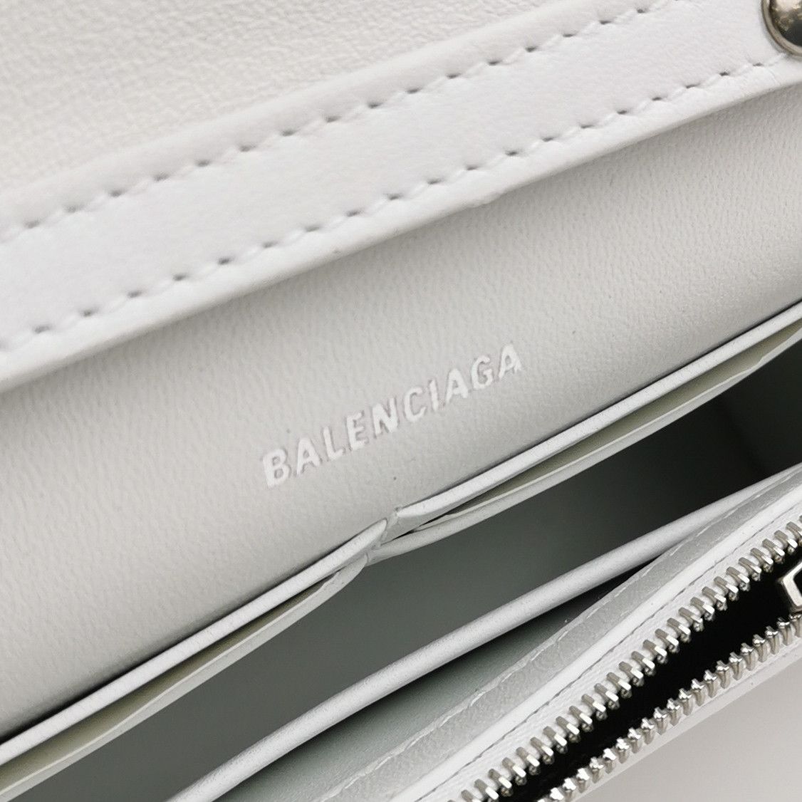 Balenciaga Balenciaga Women os Crossbody Bags Size ONE SIZE - 8 Thumbnail