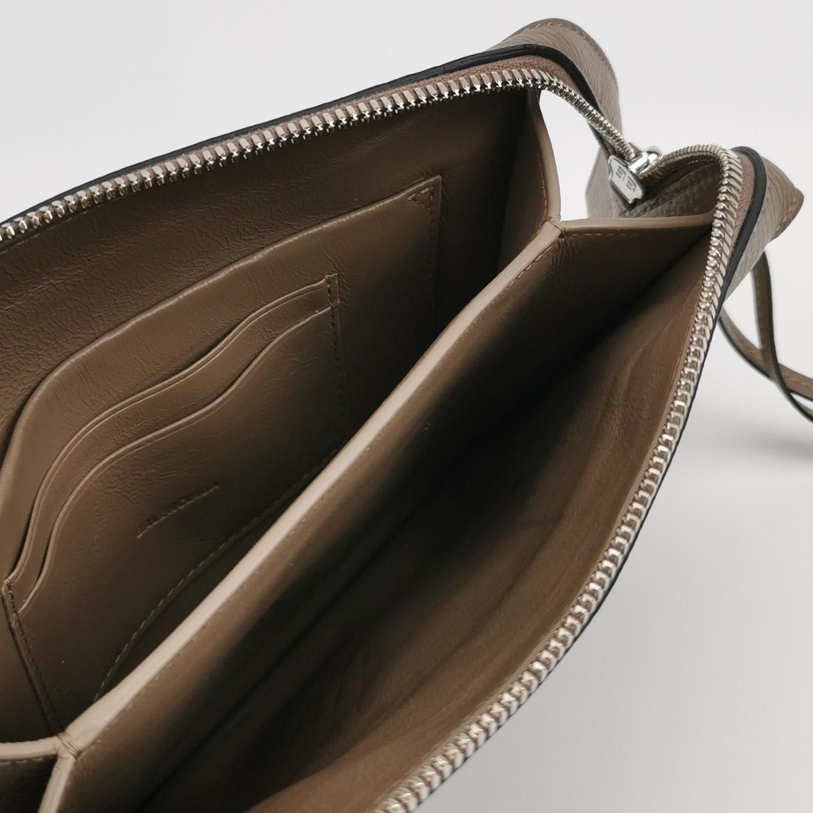 Balenciaga Balenciaga Women os Shoulder Bags Size ONE SIZE - 7 Thumbnail