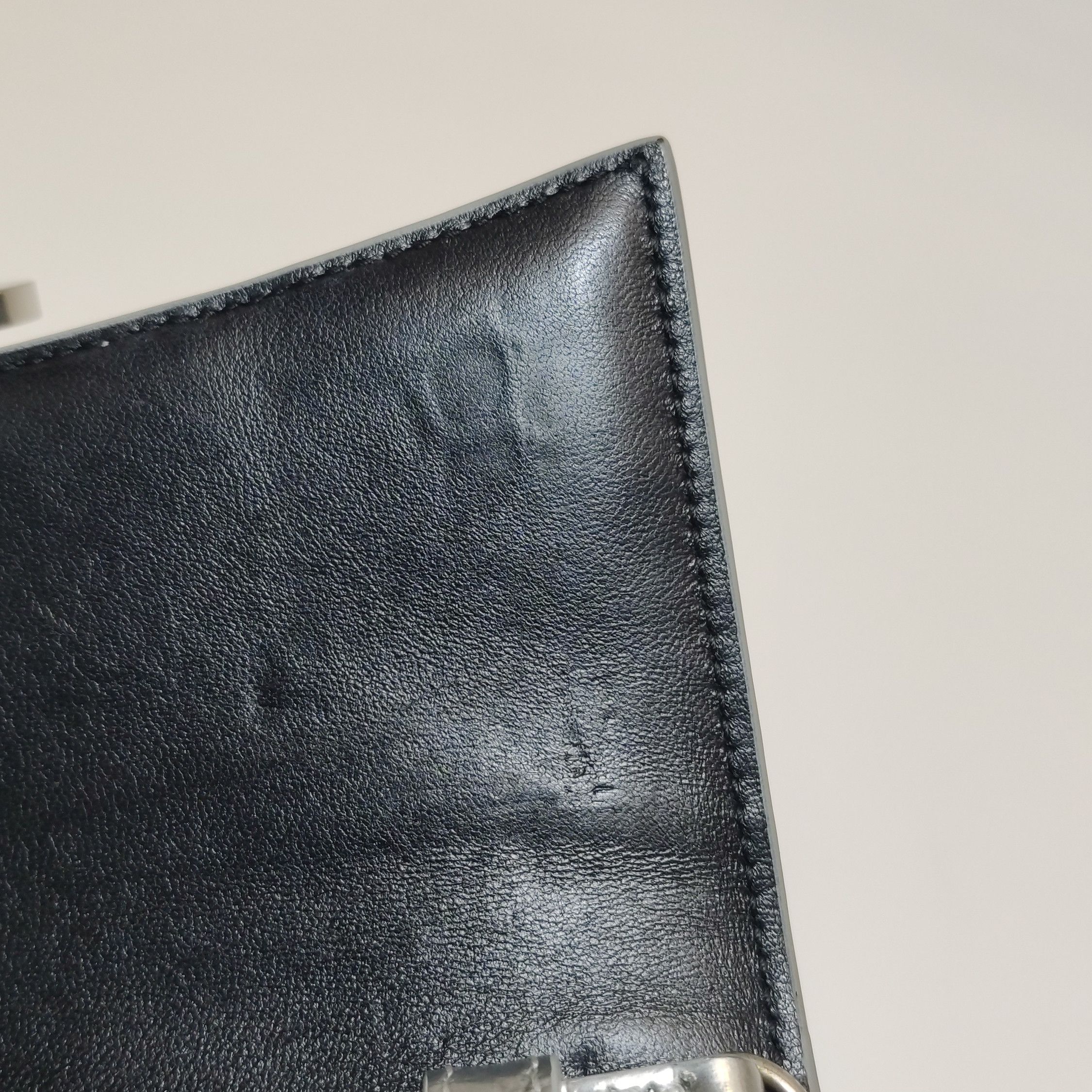 Balenciaga Balenciaga Women os Crossbody Bags Size ONE SIZE - 22 Thumbnail