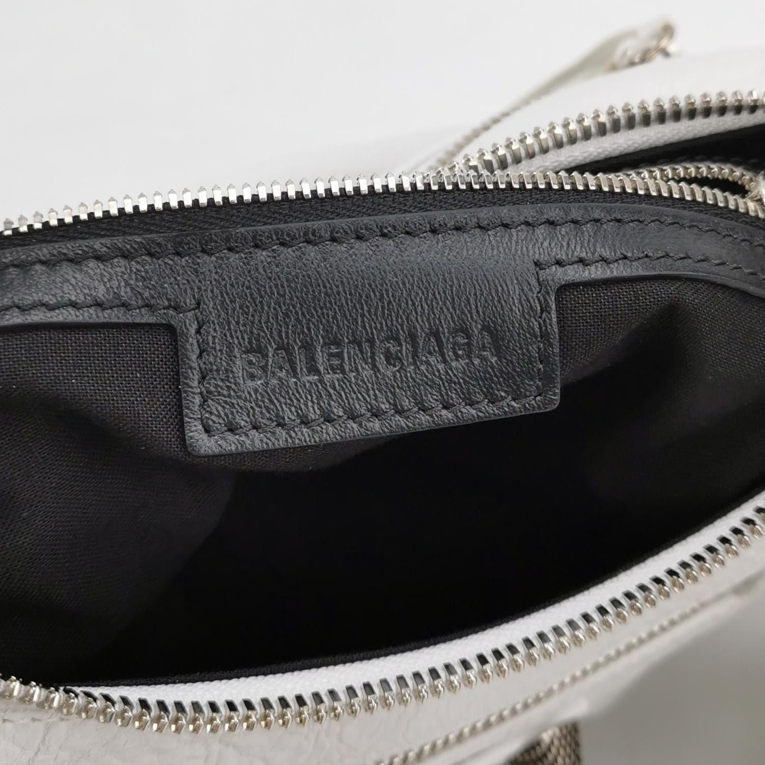 Balenciaga Balenciaga Women os Shoulder Bags Size ONE SIZE - 8 Thumbnail
