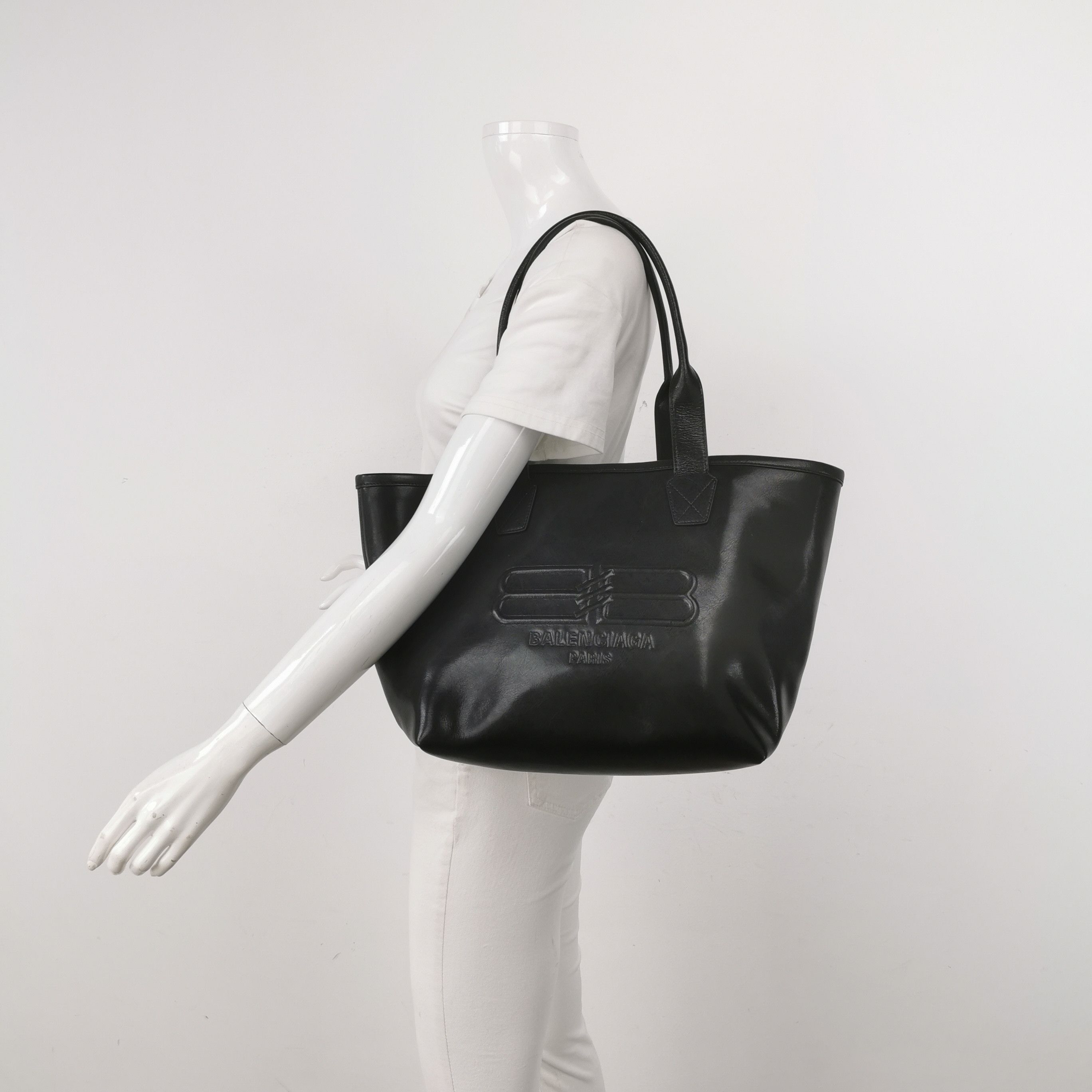 Balenciaga Balenciaga Women os Shoulder Bags Size ONE SIZE - 2 Thumbnail