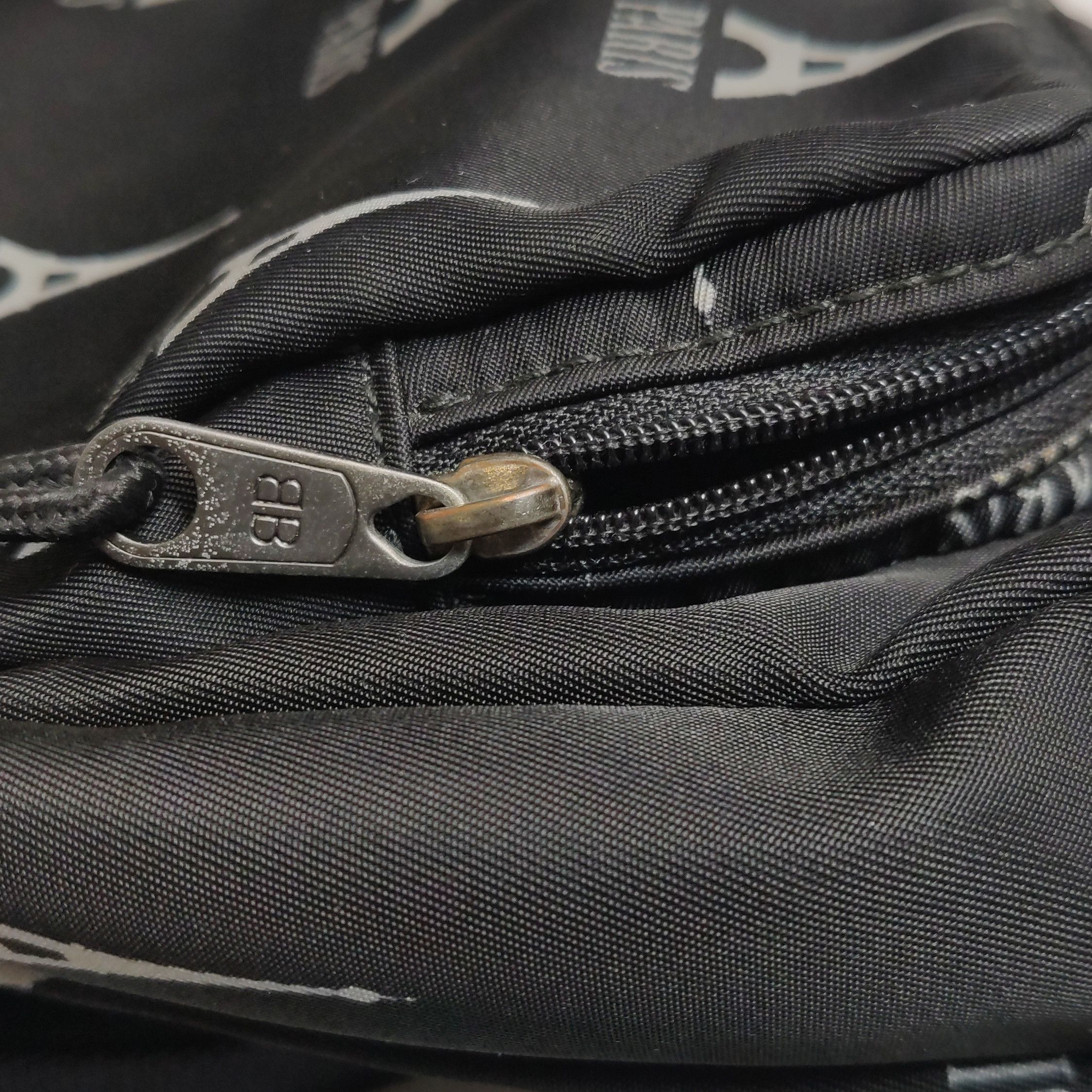 Balenciaga Balenciaga Women os Crossbody Bags Size ONE SIZE - 13 Thumbnail