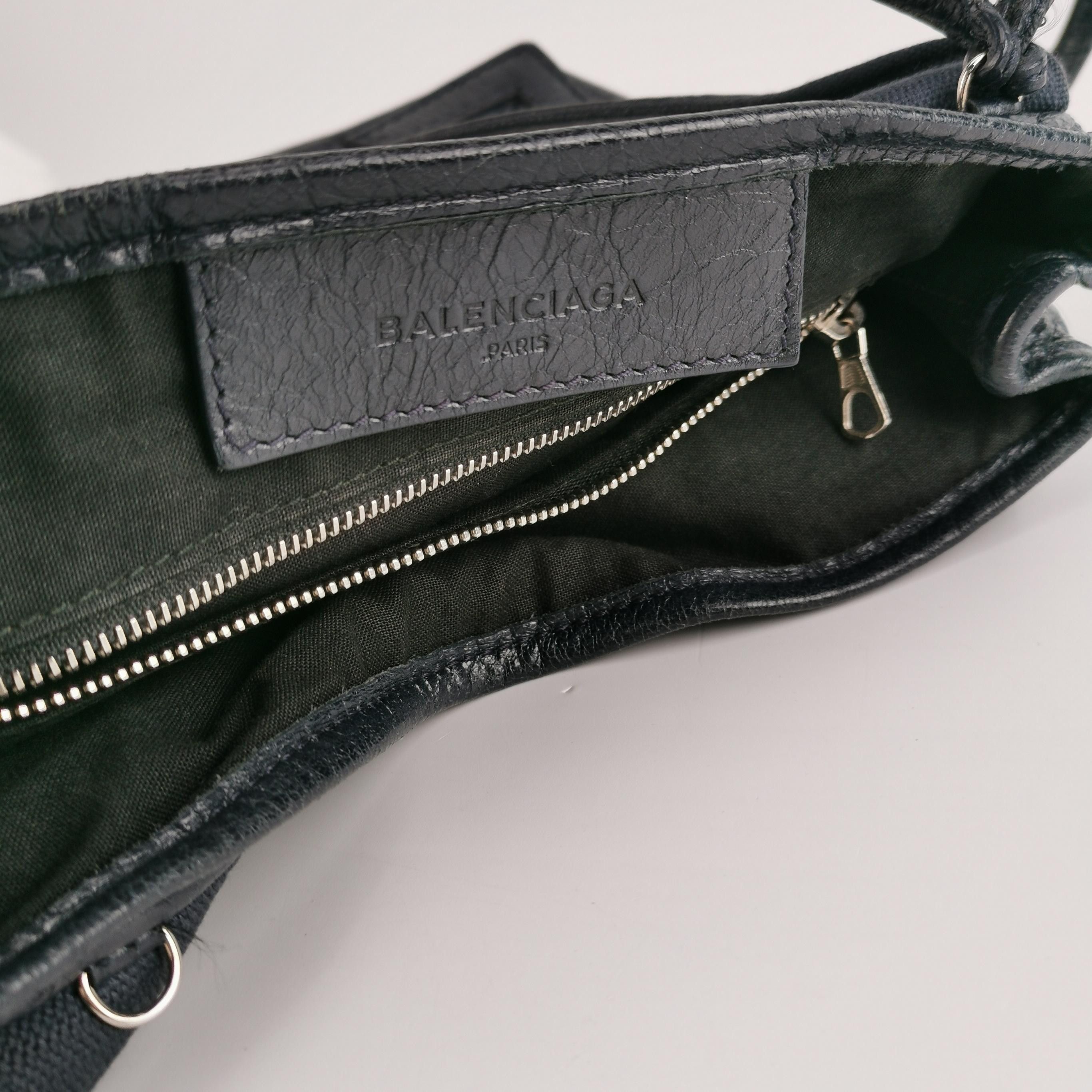 Balenciaga Balenciaga Women os Shoulder Bags Size ONE SIZE - 8 Thumbnail