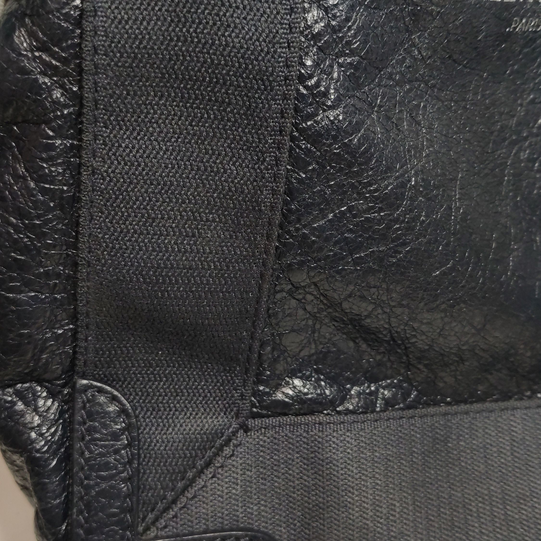 Balenciaga Balenciaga Women os Shoulder Bags Size ONE SIZE - 11 Thumbnail