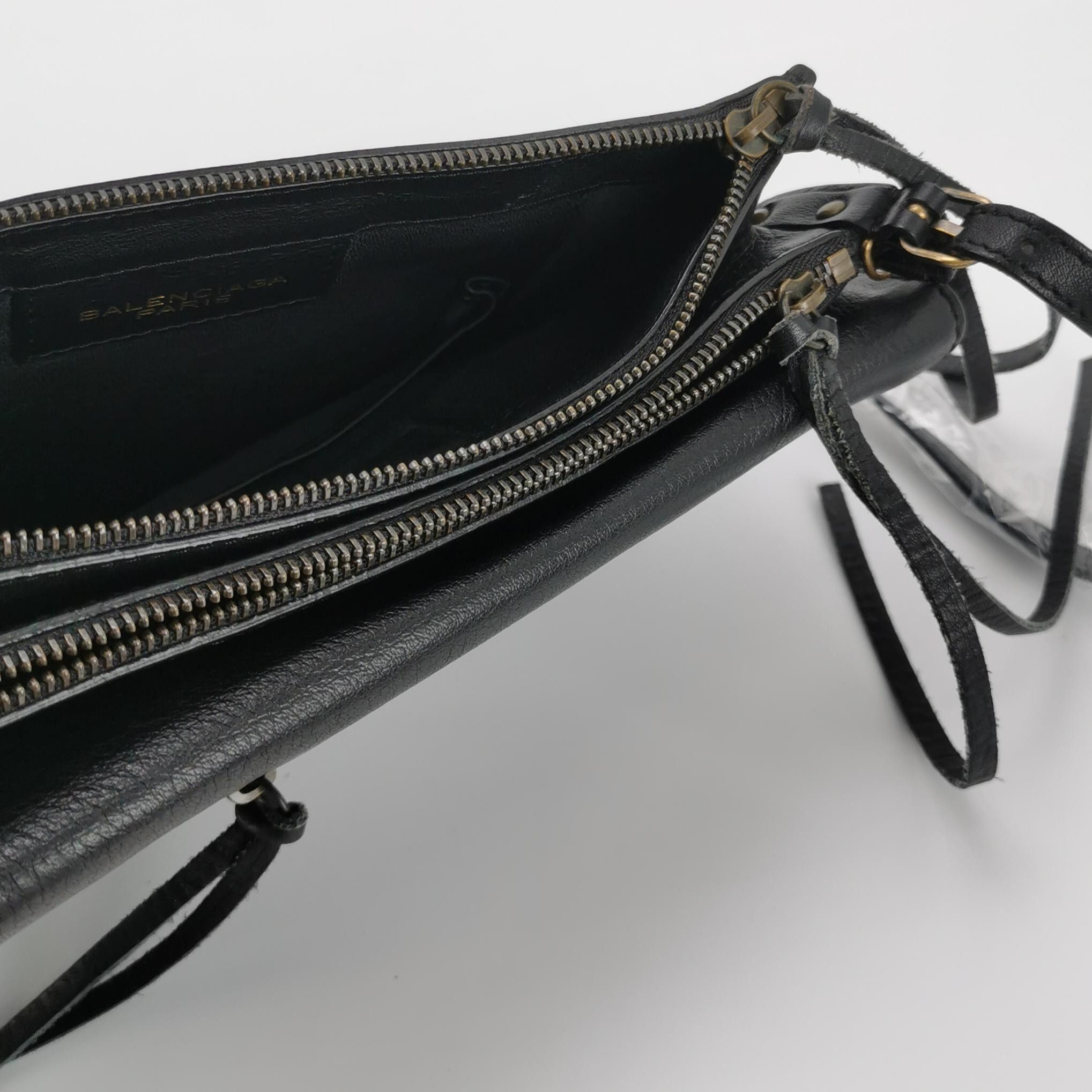 Balenciaga Balenciaga Women os Shoulder Bags Size ONE SIZE - 7 Thumbnail