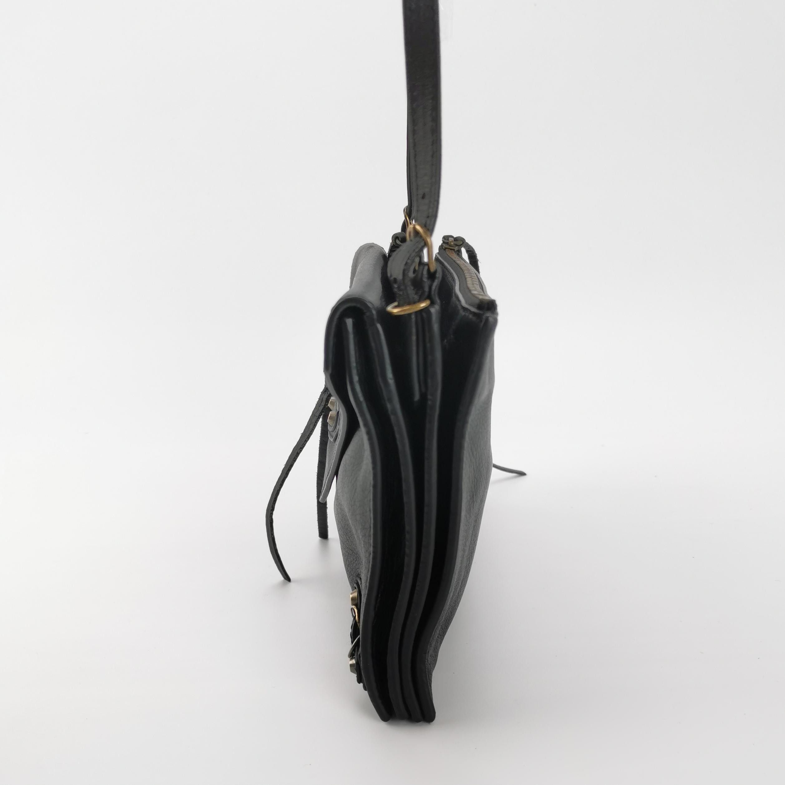 Balenciaga Balenciaga Women os Shoulder Bags Size ONE SIZE - 3 Thumbnail