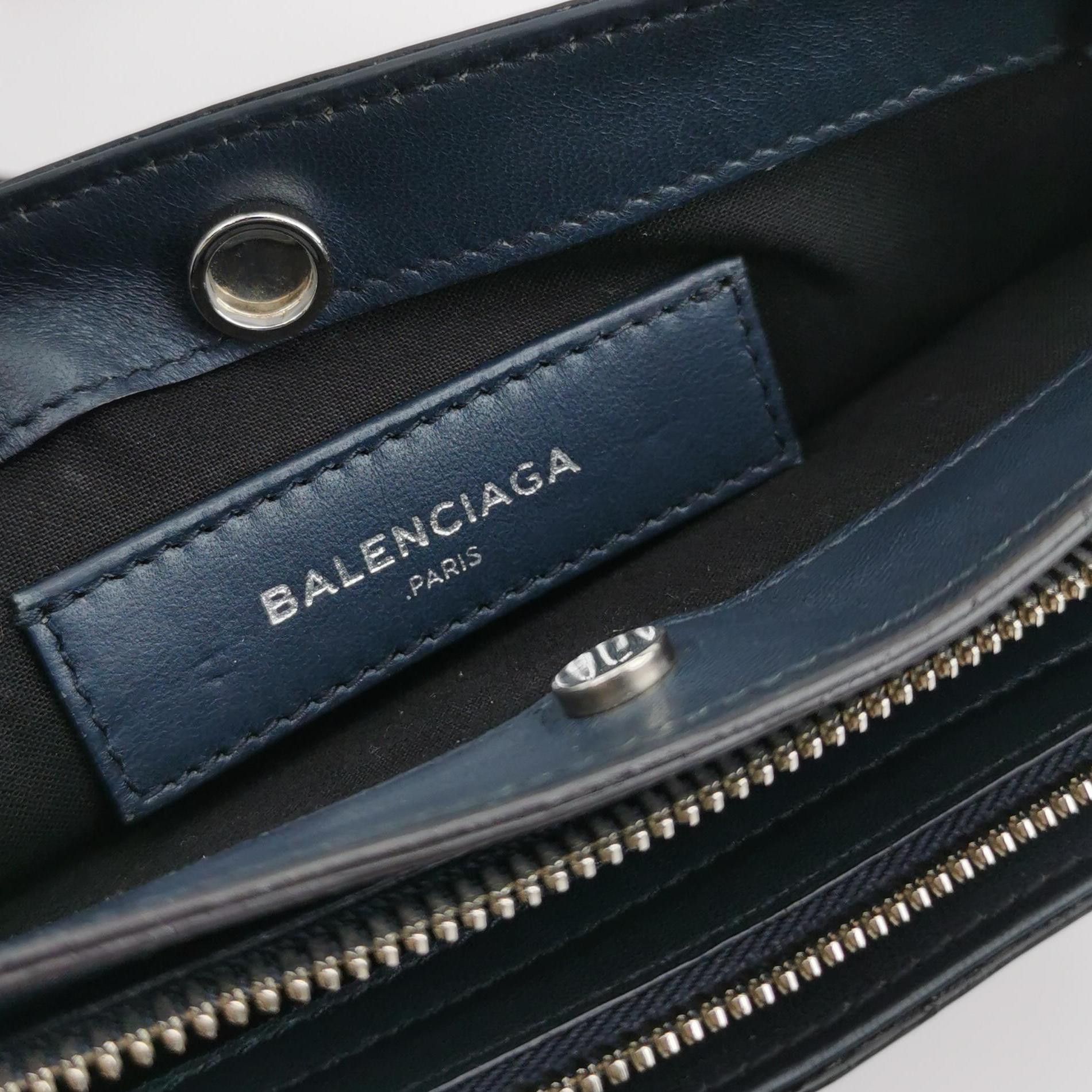 Balenciaga Balenciaga Women os Shoulder Bags Size ONE SIZE - 8 Thumbnail