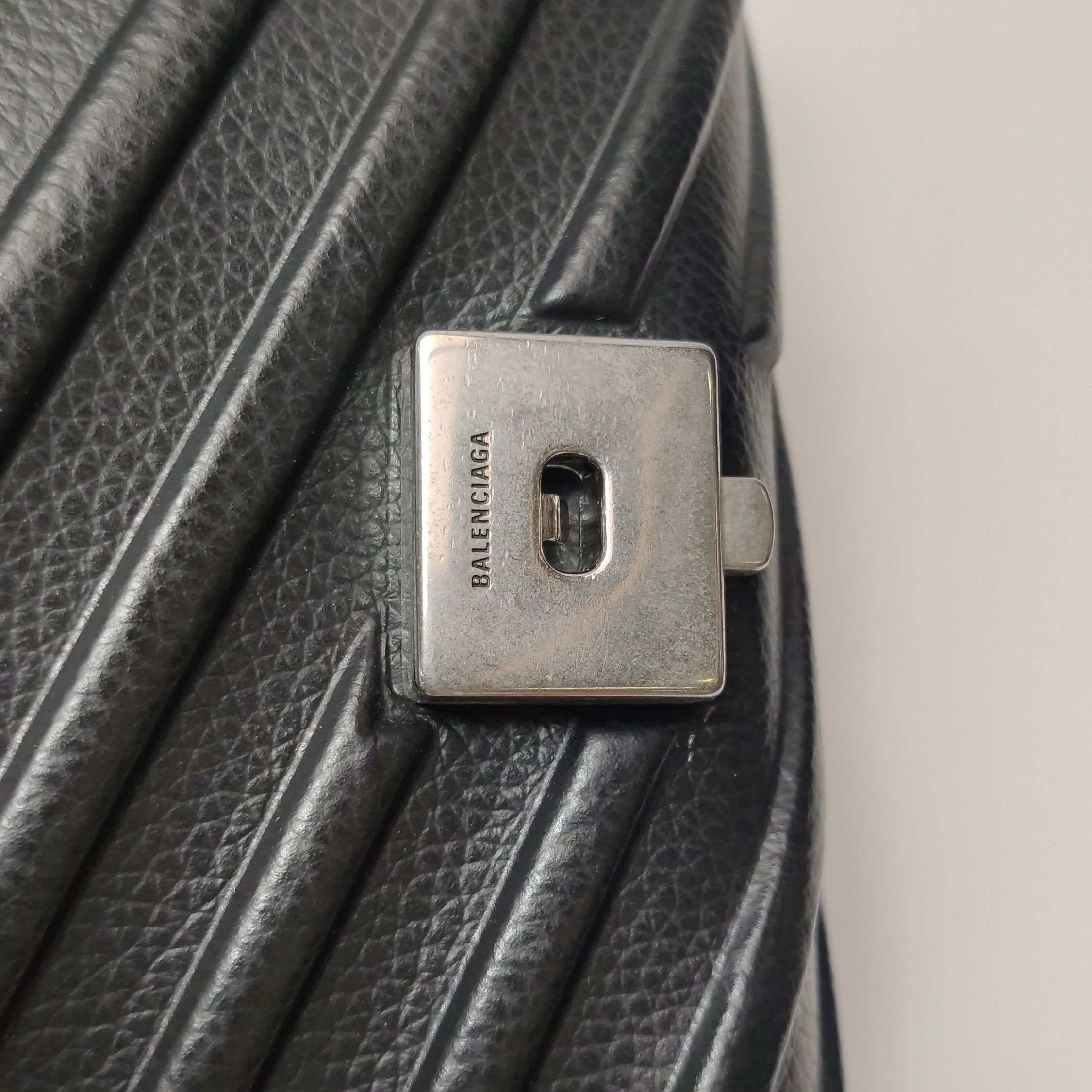 Balenciaga Balenciaga Women os Shoulder Bags Size ONE SIZE - 14 Thumbnail