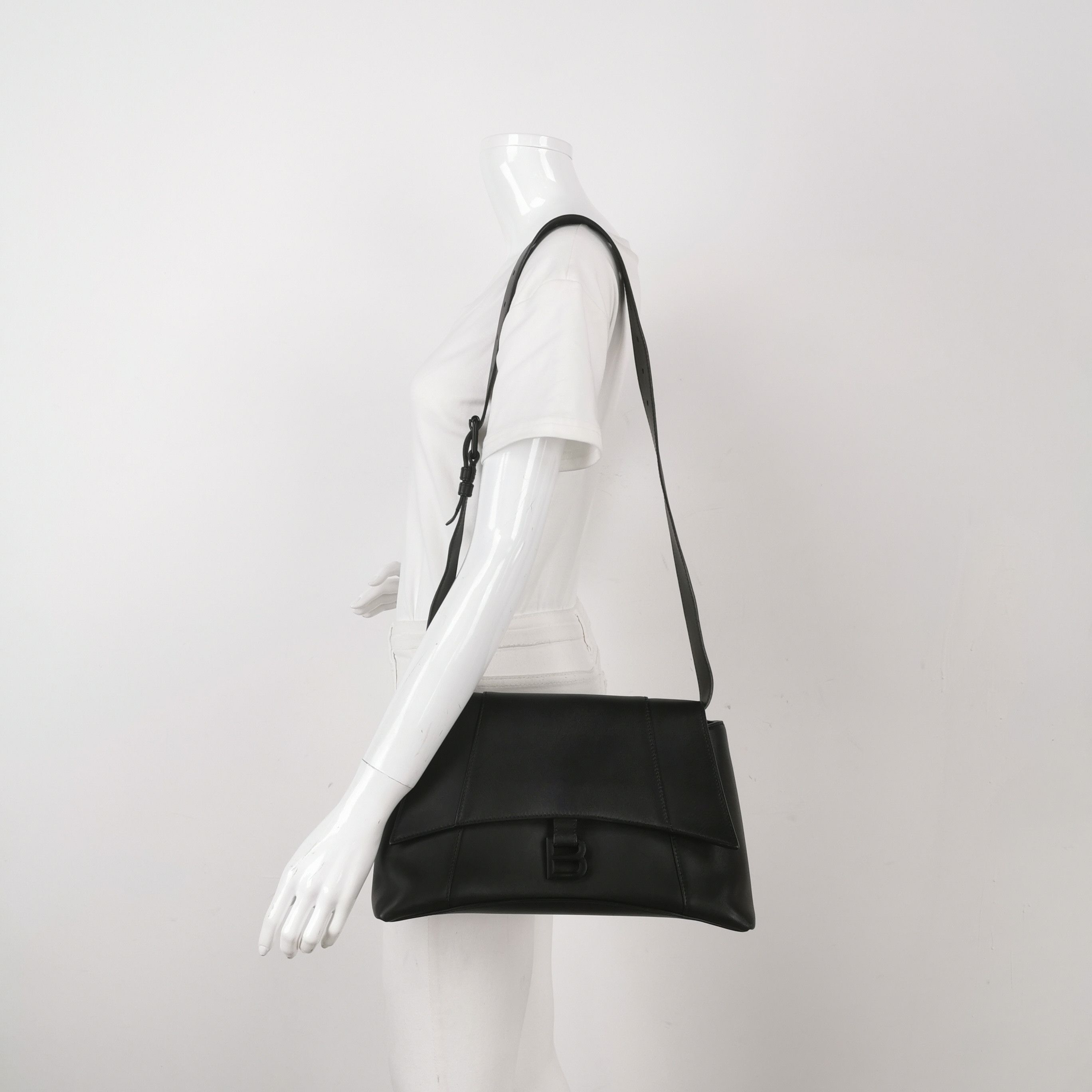 Balenciaga Balenciaga Women os Shoulder Bags Size ONE SIZE - 2 Thumbnail
