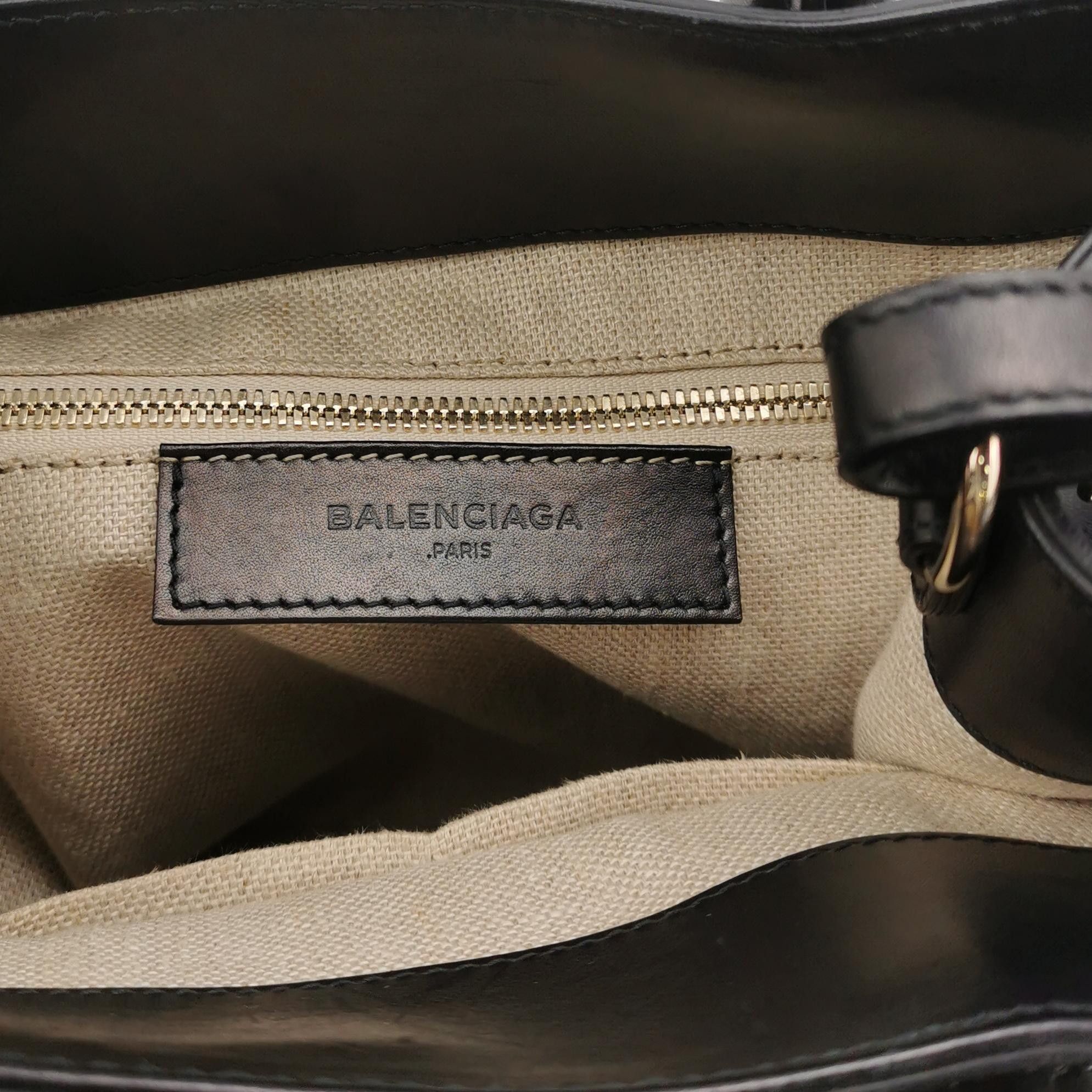 Balenciaga Balenciaga Women os Shoulder Bags Size ONE SIZE - 8 Thumbnail
