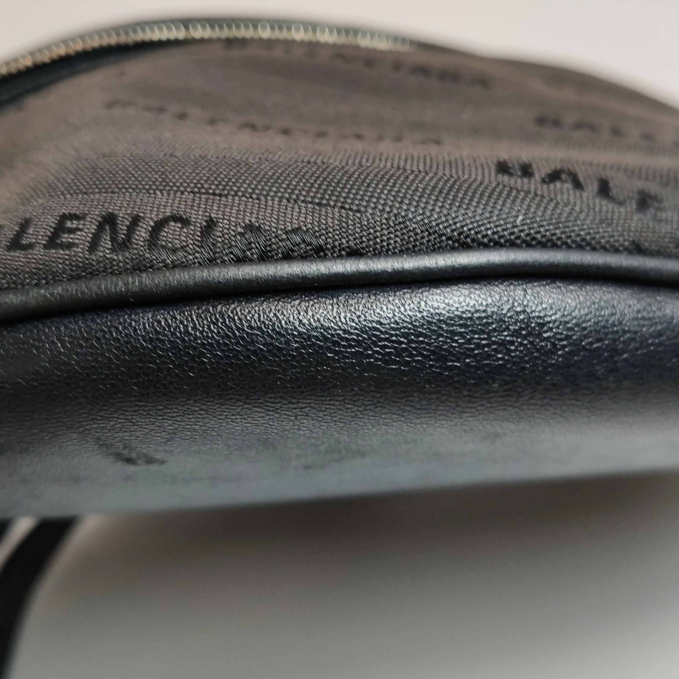 Balenciaga Balenciaga Women os Crossbody Bags Size ONE SIZE - 23 Thumbnail