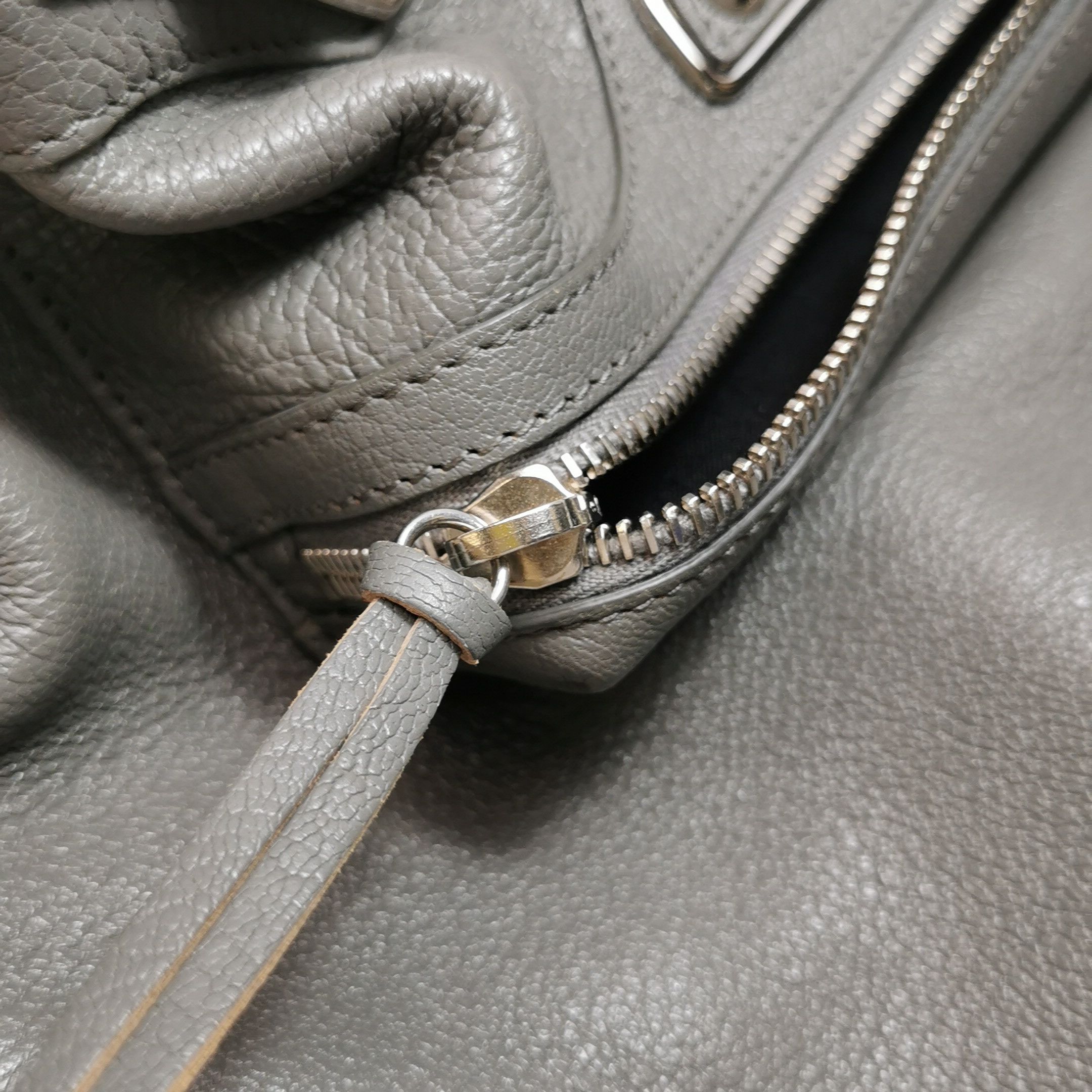 Balenciaga Balenciaga Women os Backpacks Size ONE SIZE - 17 Thumbnail