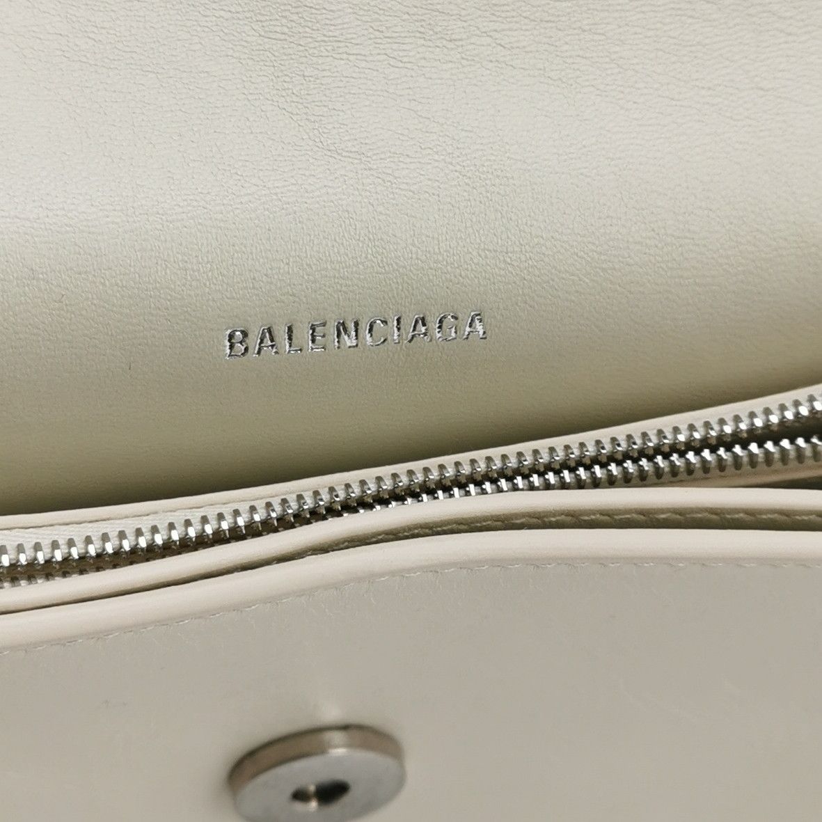 Balenciaga Balenciaga Women os Shoulder Bags Size ONE SIZE - 8 Thumbnail