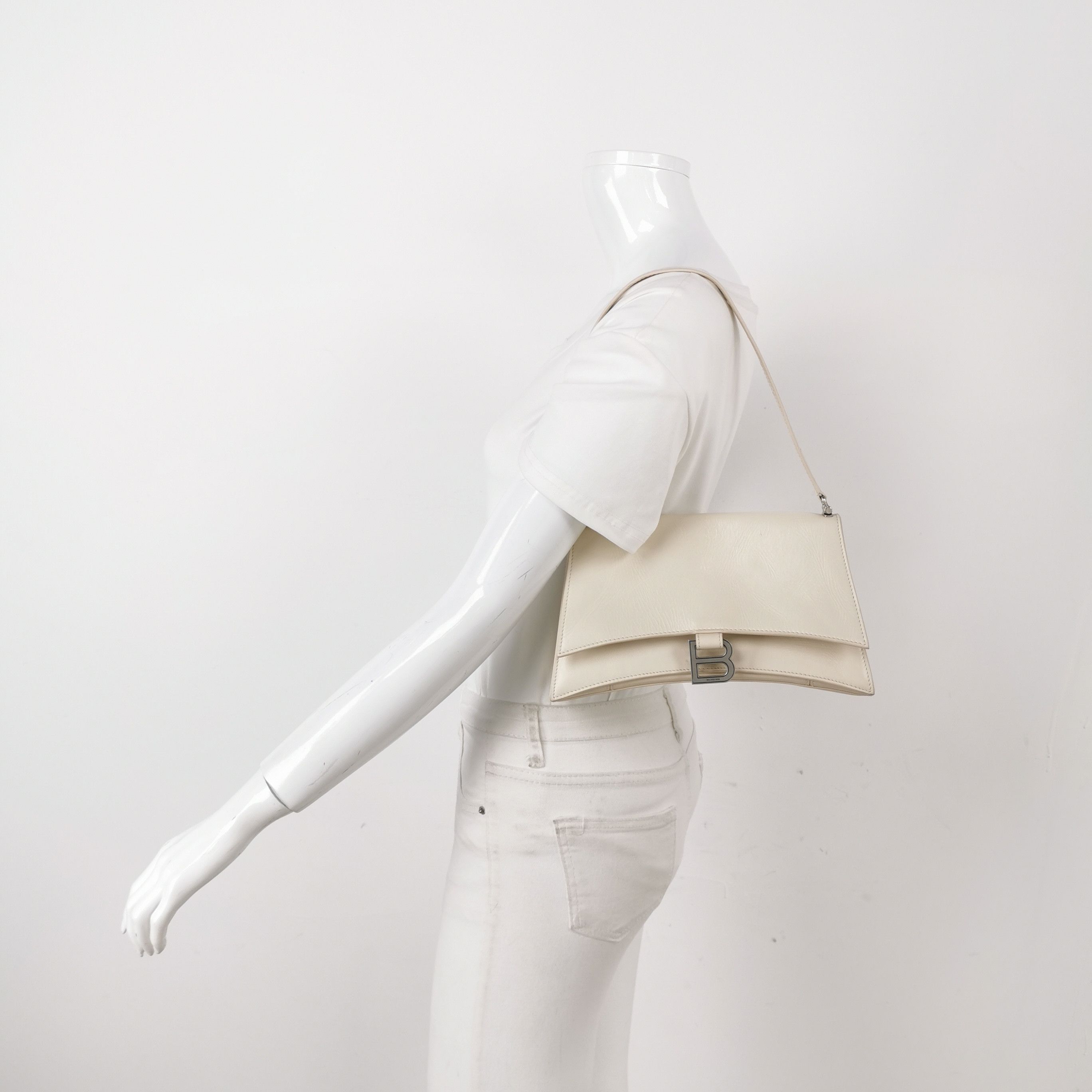 Balenciaga Balenciaga Women os Shoulder Bags Size ONE SIZE - 2 Thumbnail