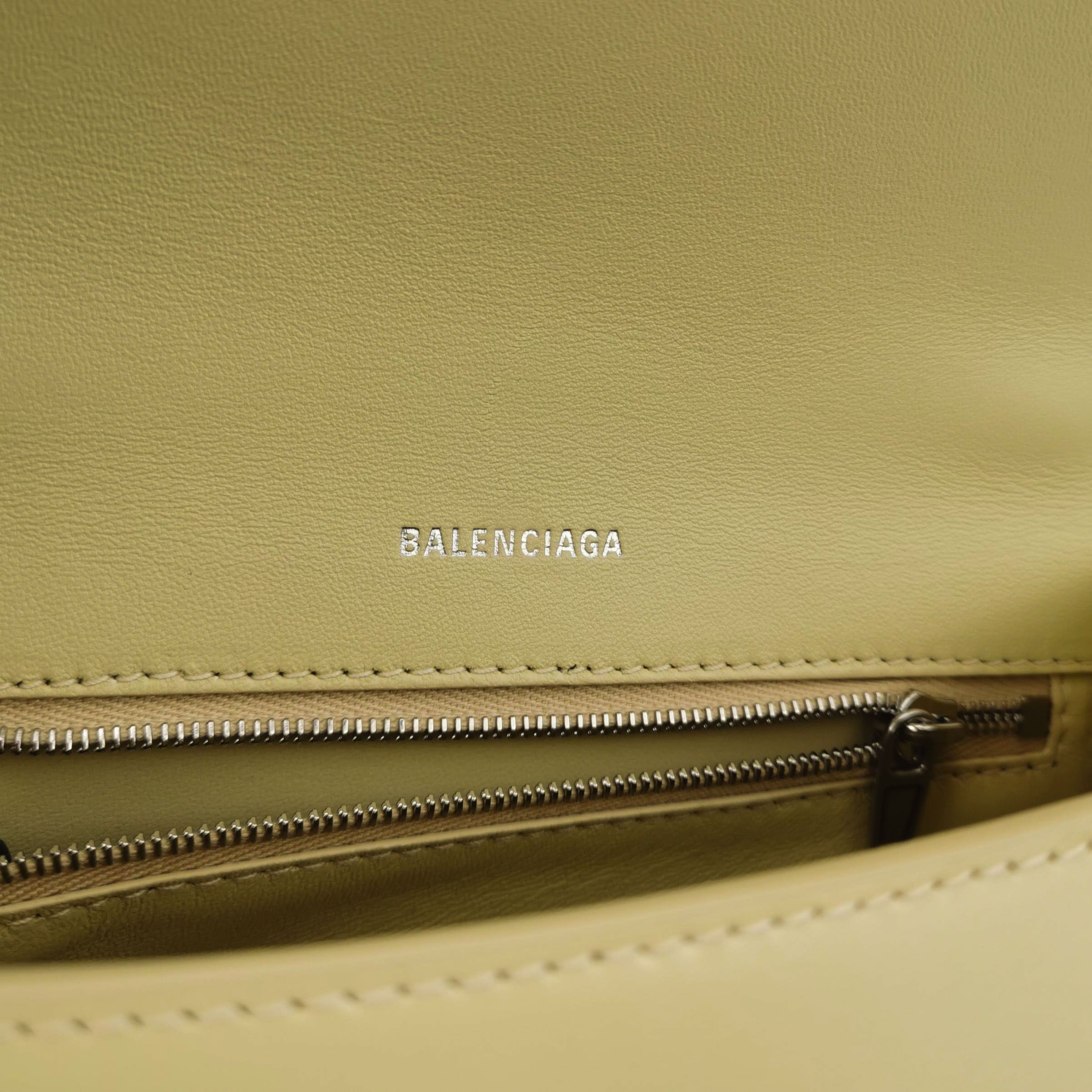 Balenciaga Balenciaga Women os Shoulder Bags Size ONE SIZE - 8 Thumbnail