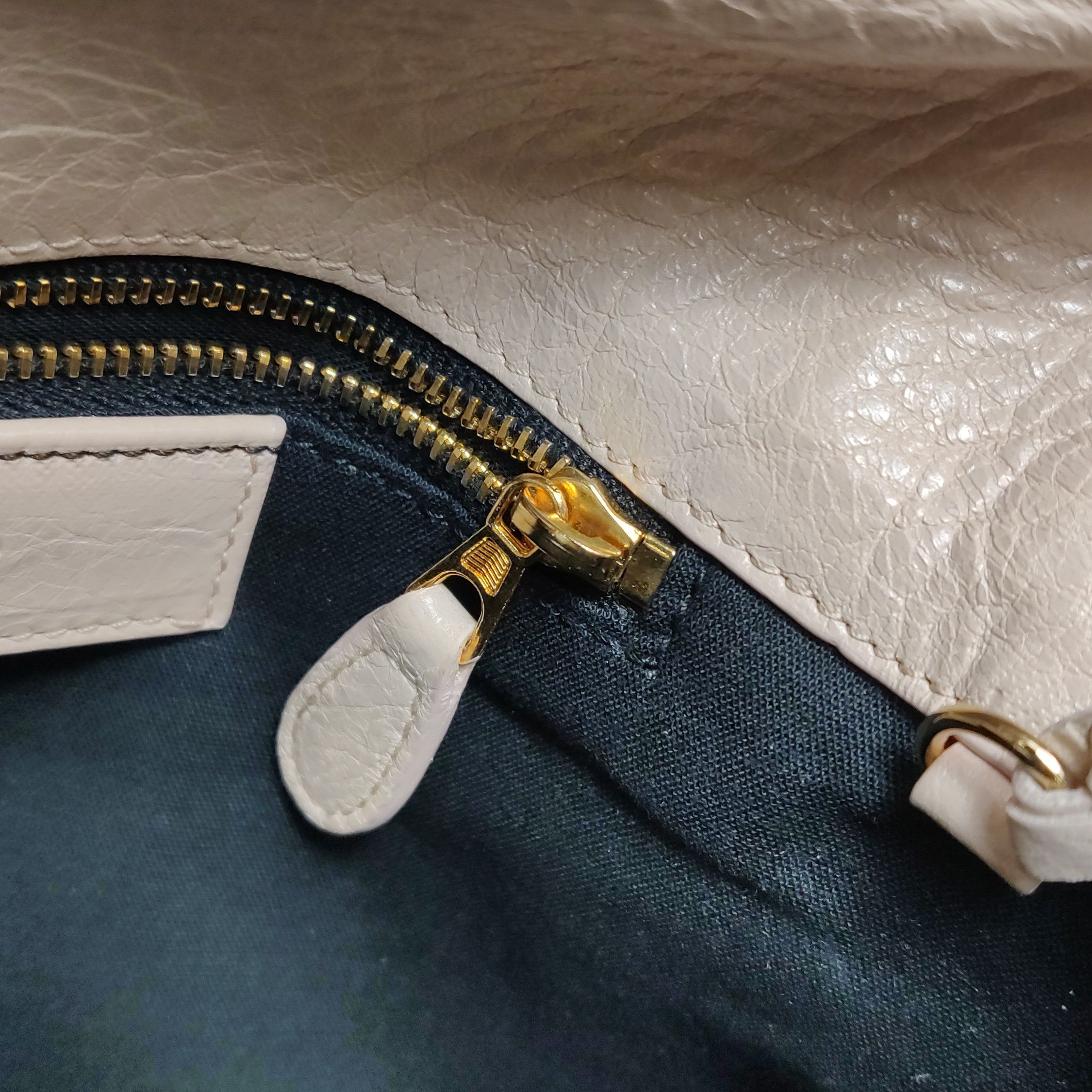 Balenciaga Balenciaga Women os Shoulder Bags Size ONE SIZE - 14 Thumbnail
