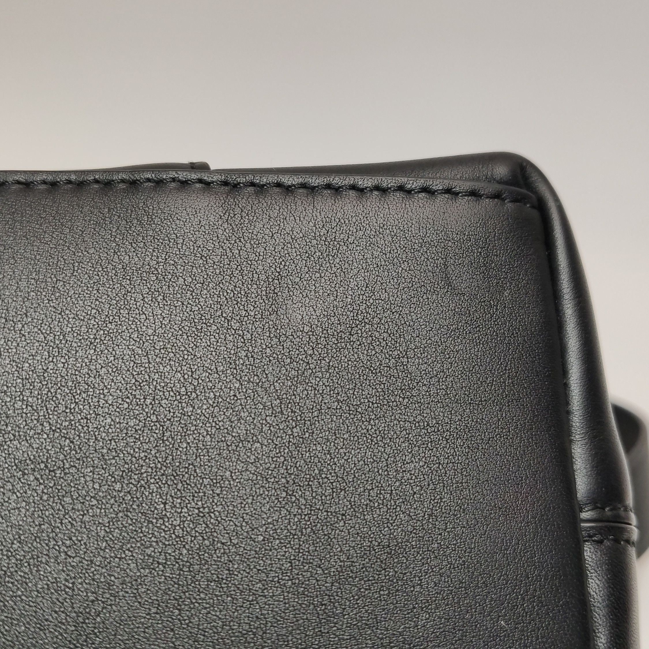 Balenciaga Balenciaga Women os Shoulder Bags Size ONE SIZE - 19 Thumbnail