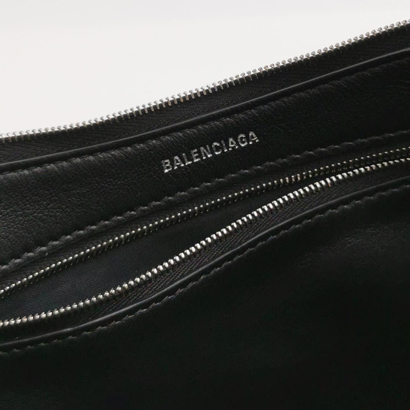 Balenciaga Balenciaga Women os Shoulder Bags Size ONE SIZE - 8 Thumbnail