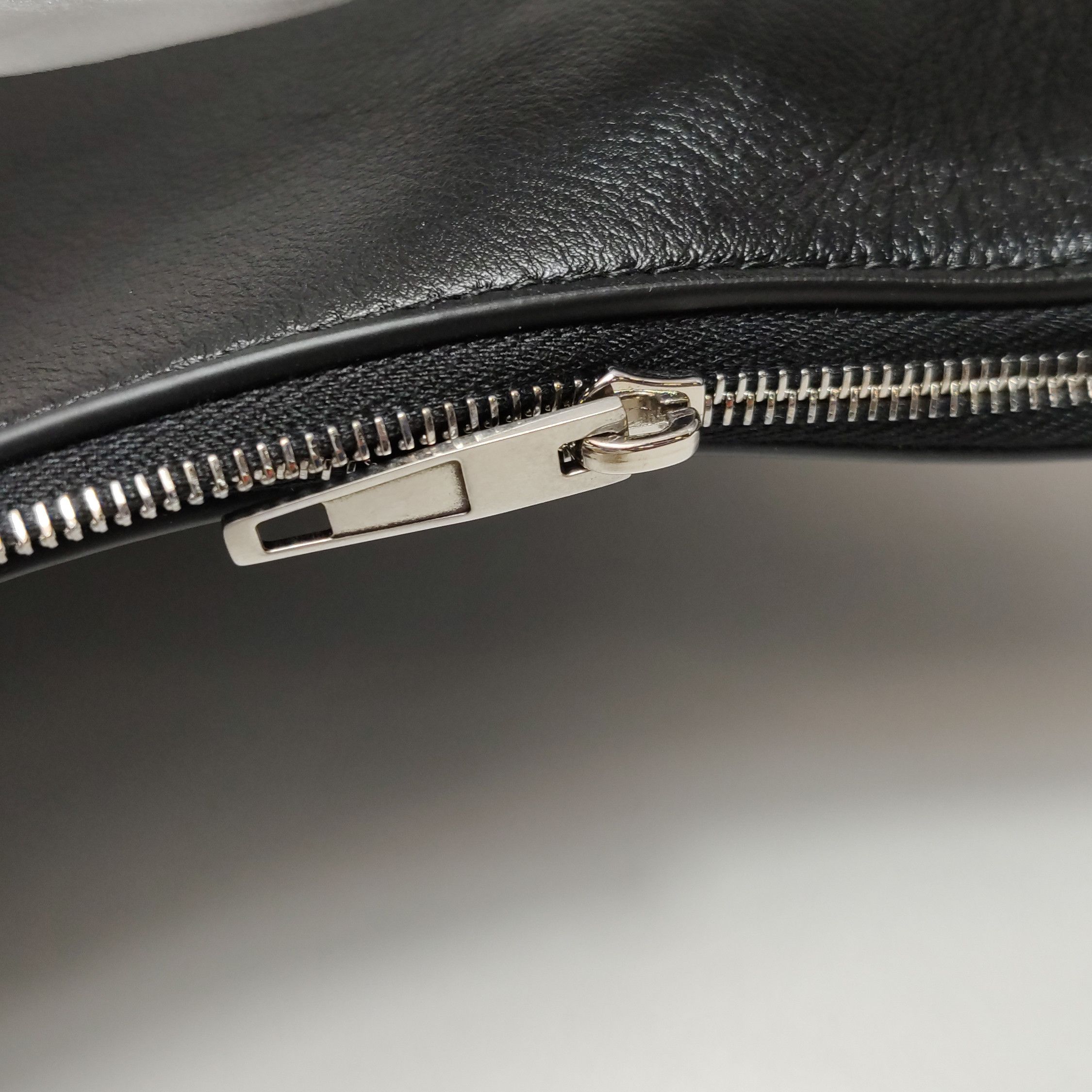 Balenciaga Balenciaga Women os Shoulder Bags Size ONE SIZE - 11 Thumbnail