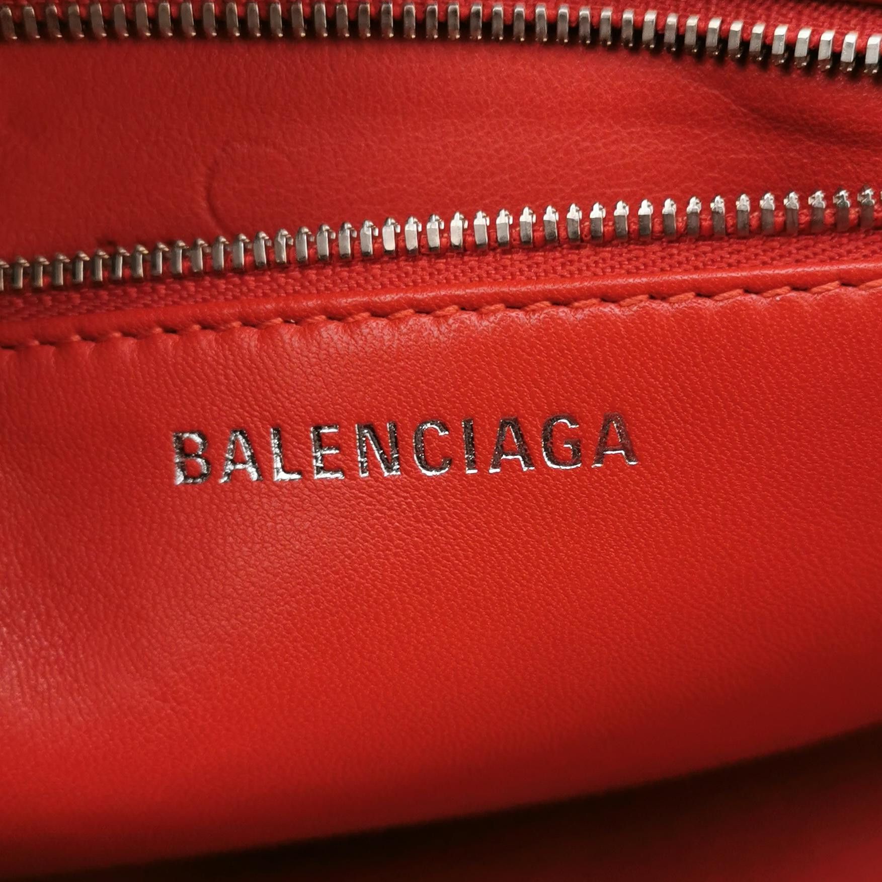 Balenciaga Balenciaga Women os Shoulder Bags Size ONE SIZE - 8 Thumbnail
