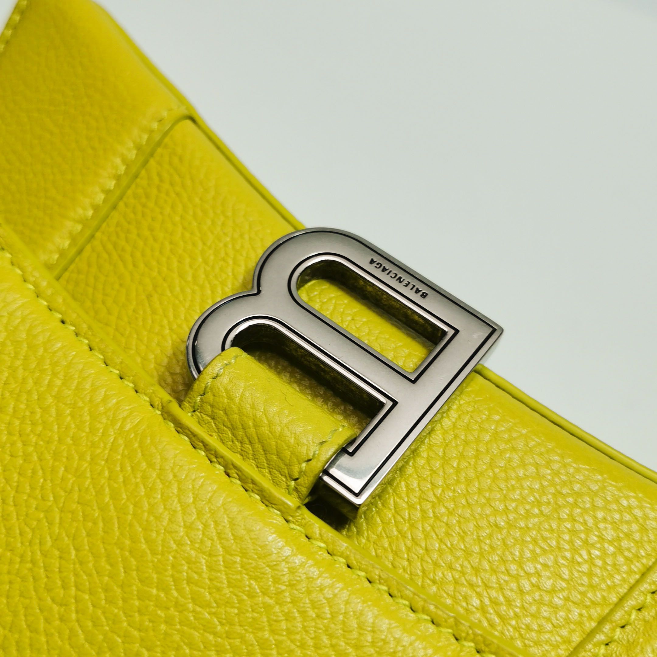 Balenciaga Balenciaga Women os Crossbody Bags Size ONE SIZE - 14 Thumbnail