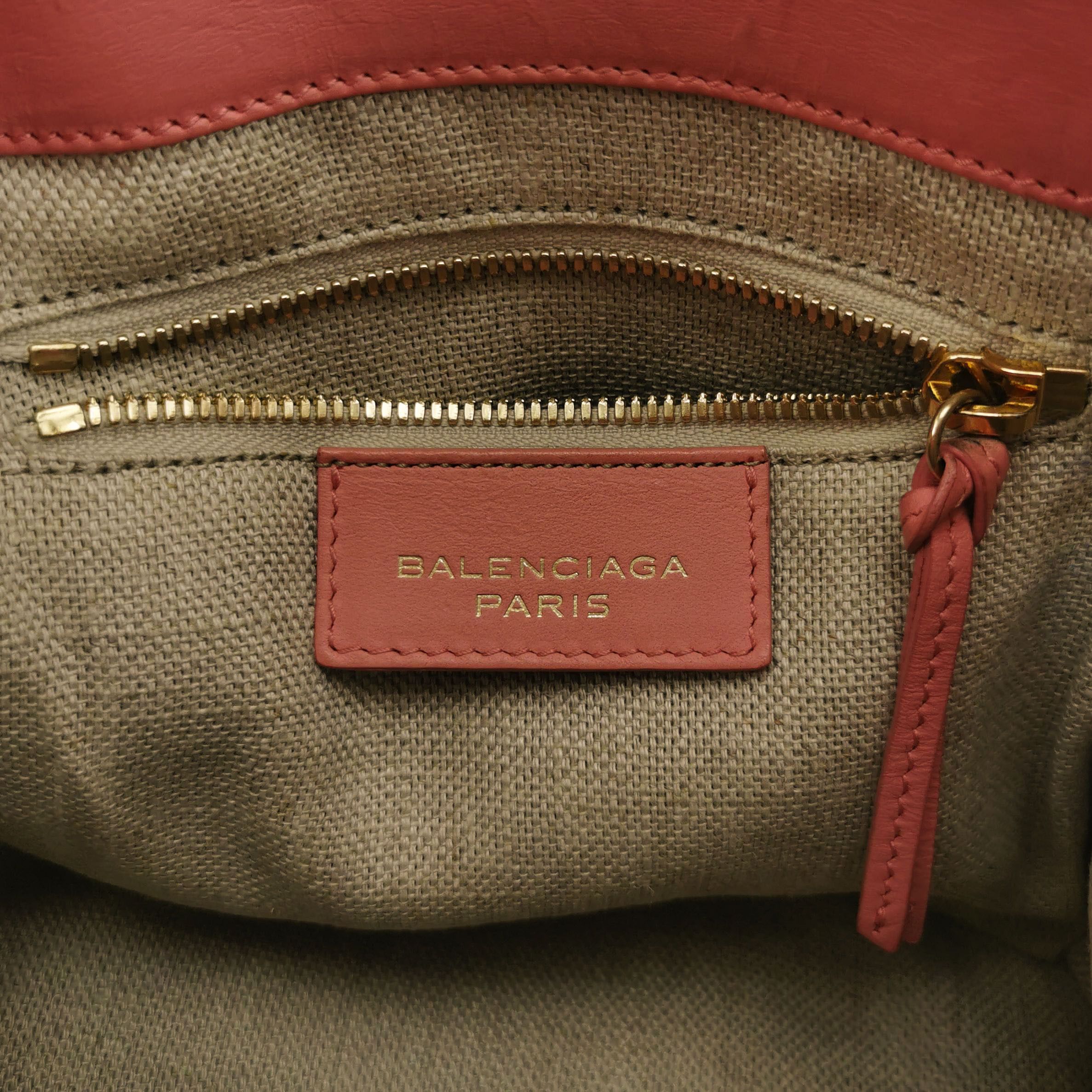 Balenciaga Balenciaga Women os Shoulder Bags Size ONE SIZE - 8 Thumbnail