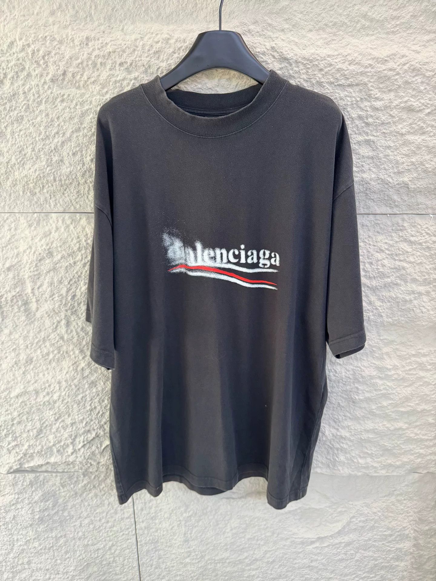 Balenciaga Balenciaga Logo Graphic T-Shirt Size L Size US L / EU 52-54 / 3 - 2 Thumbnail