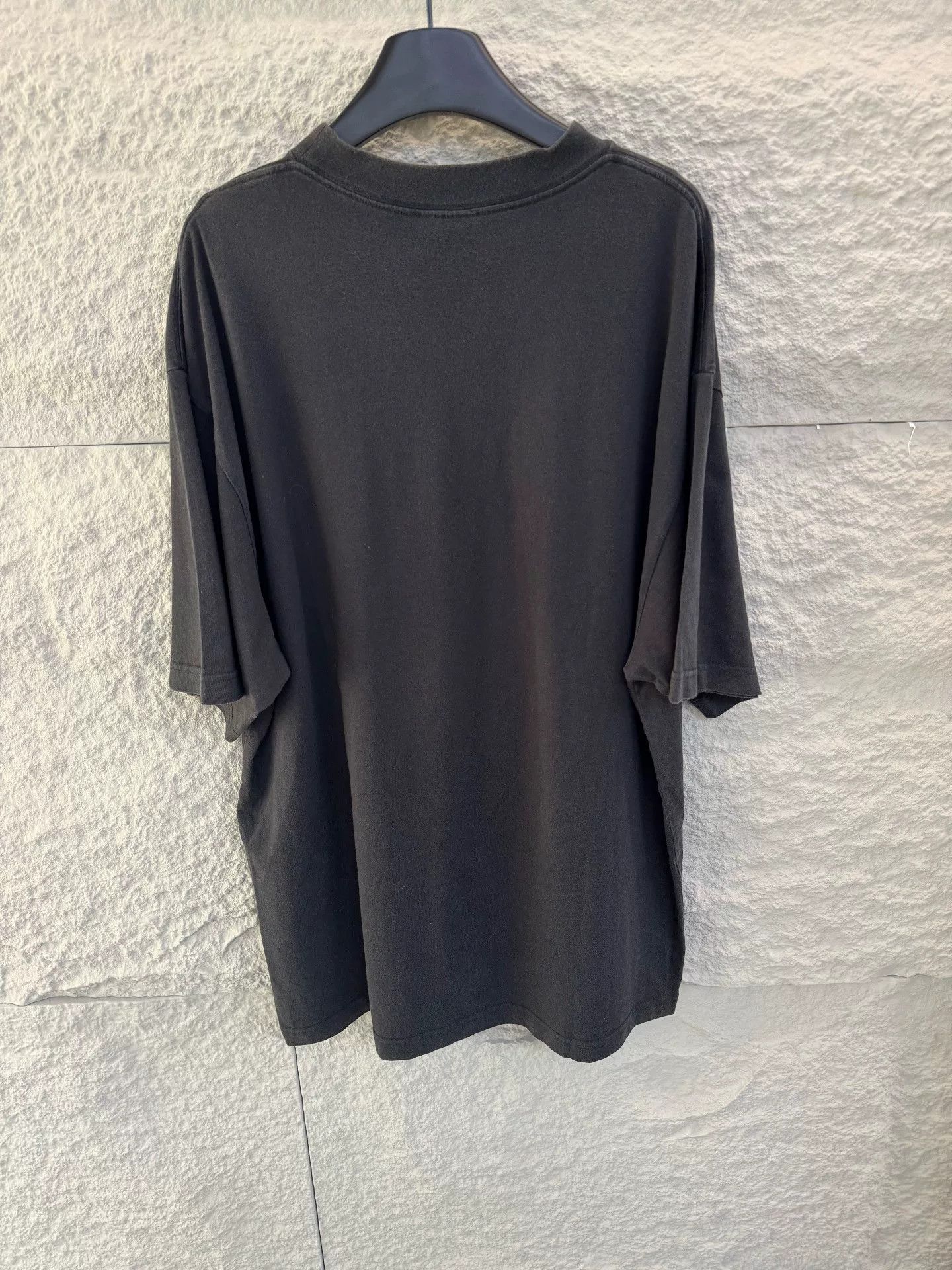 Balenciaga Balenciaga Logo Graphic T-Shirt Size L Size US L / EU 52-54 / 3 - 6 Thumbnail