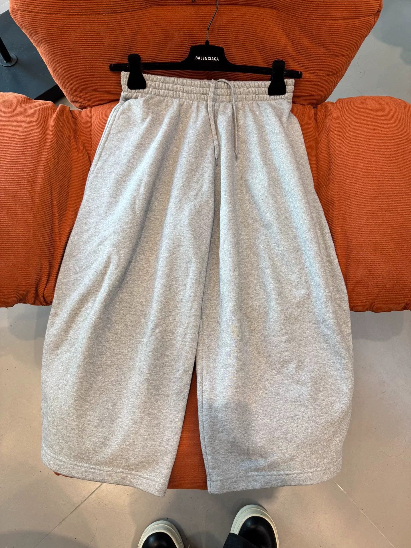 Balenciaga Balenciaga Gray Sweatpants Size XXS Size US 26 / EU 42 - 2 Thumbnail